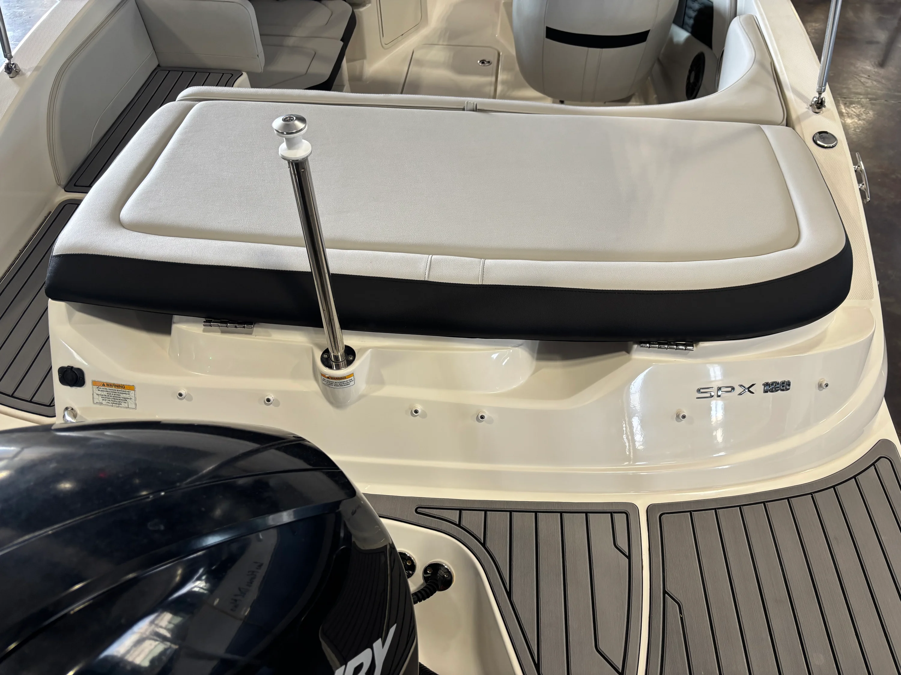 2022 Sea Ray SPX 190 OB Image Thumbnail #4