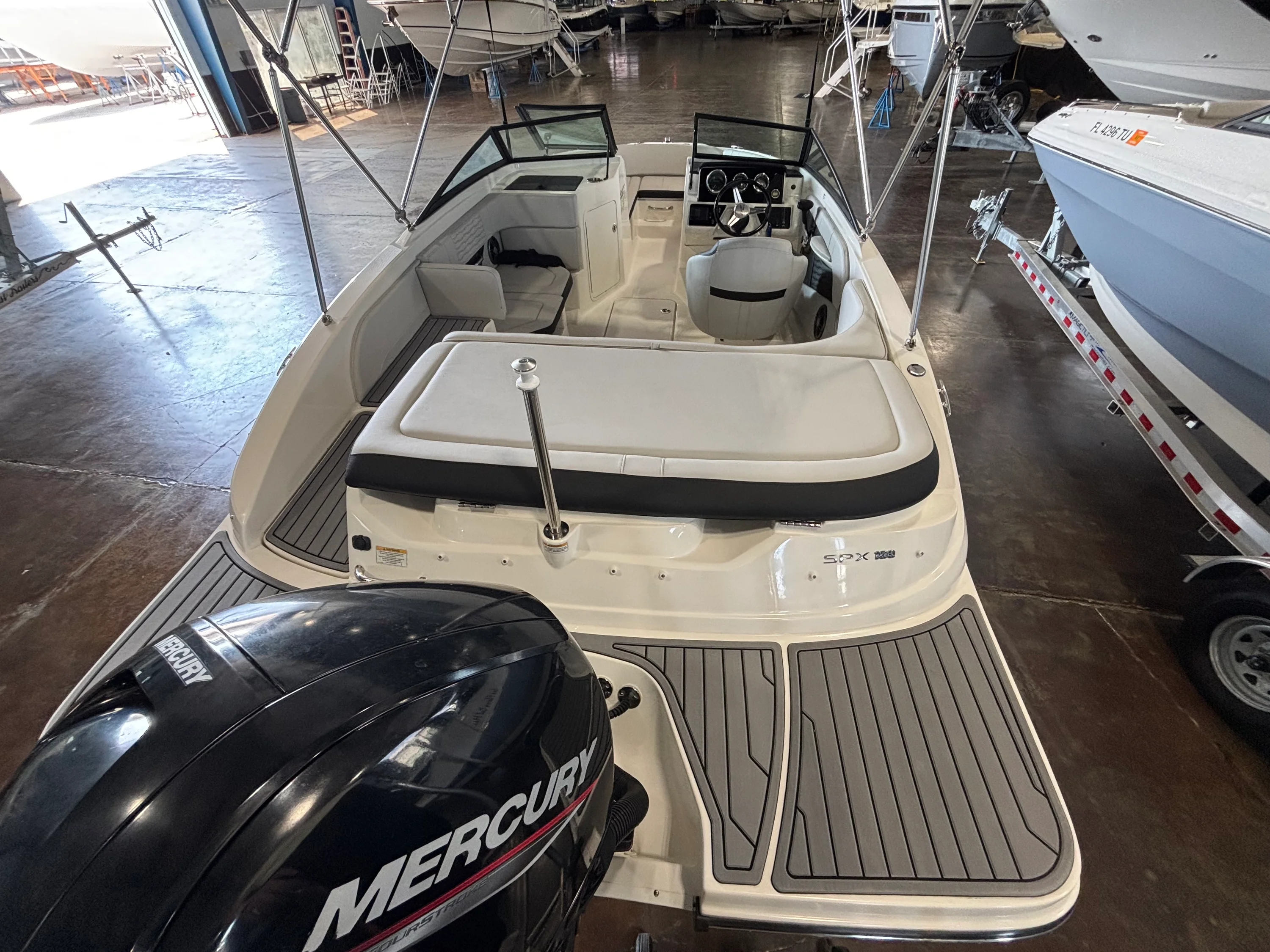 2022 Sea Ray SPX 190 OB Image Thumbnail #5