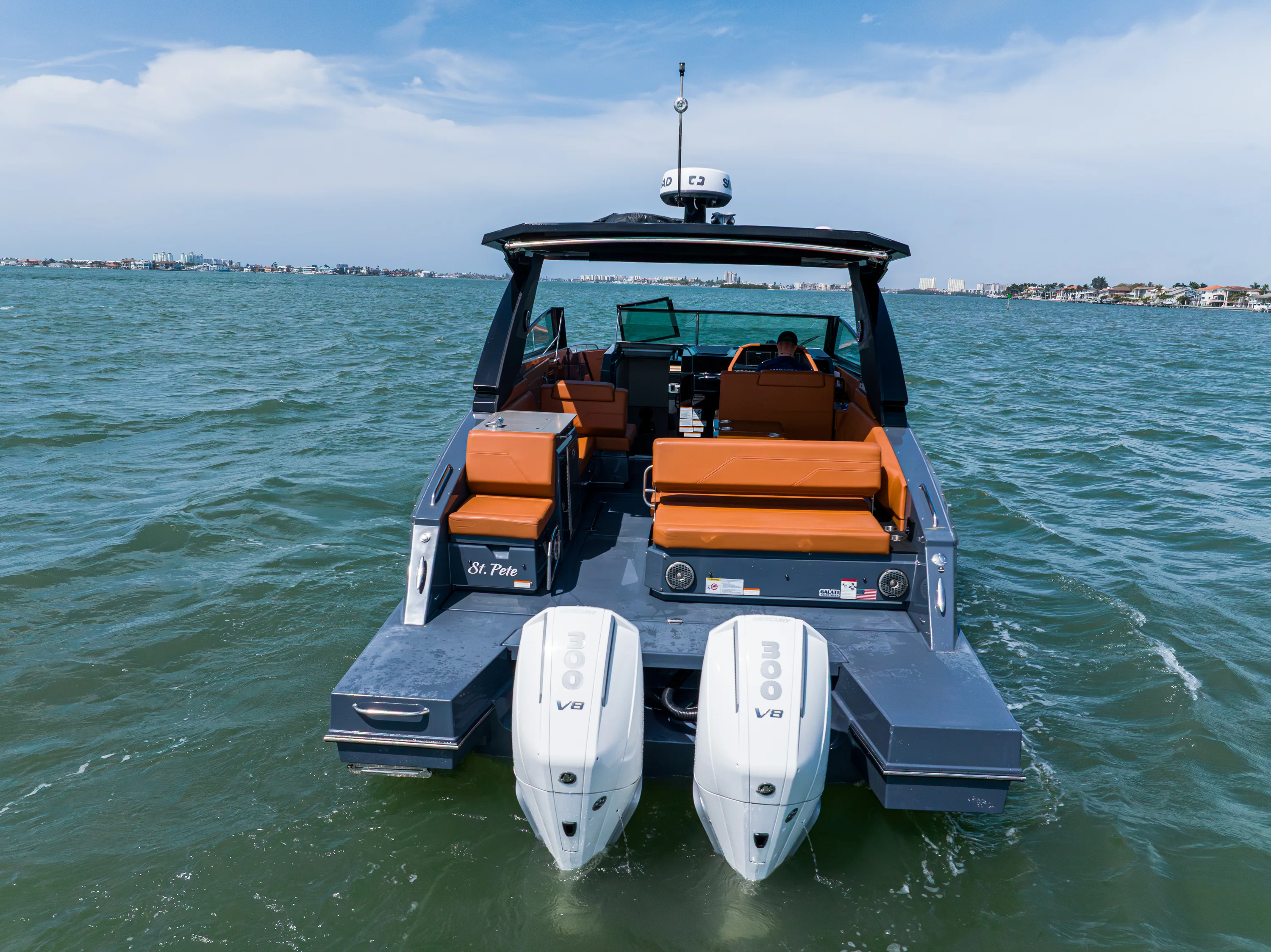 2024 Cruisers Yachts 34 GLS OB Image Thumbnail #2