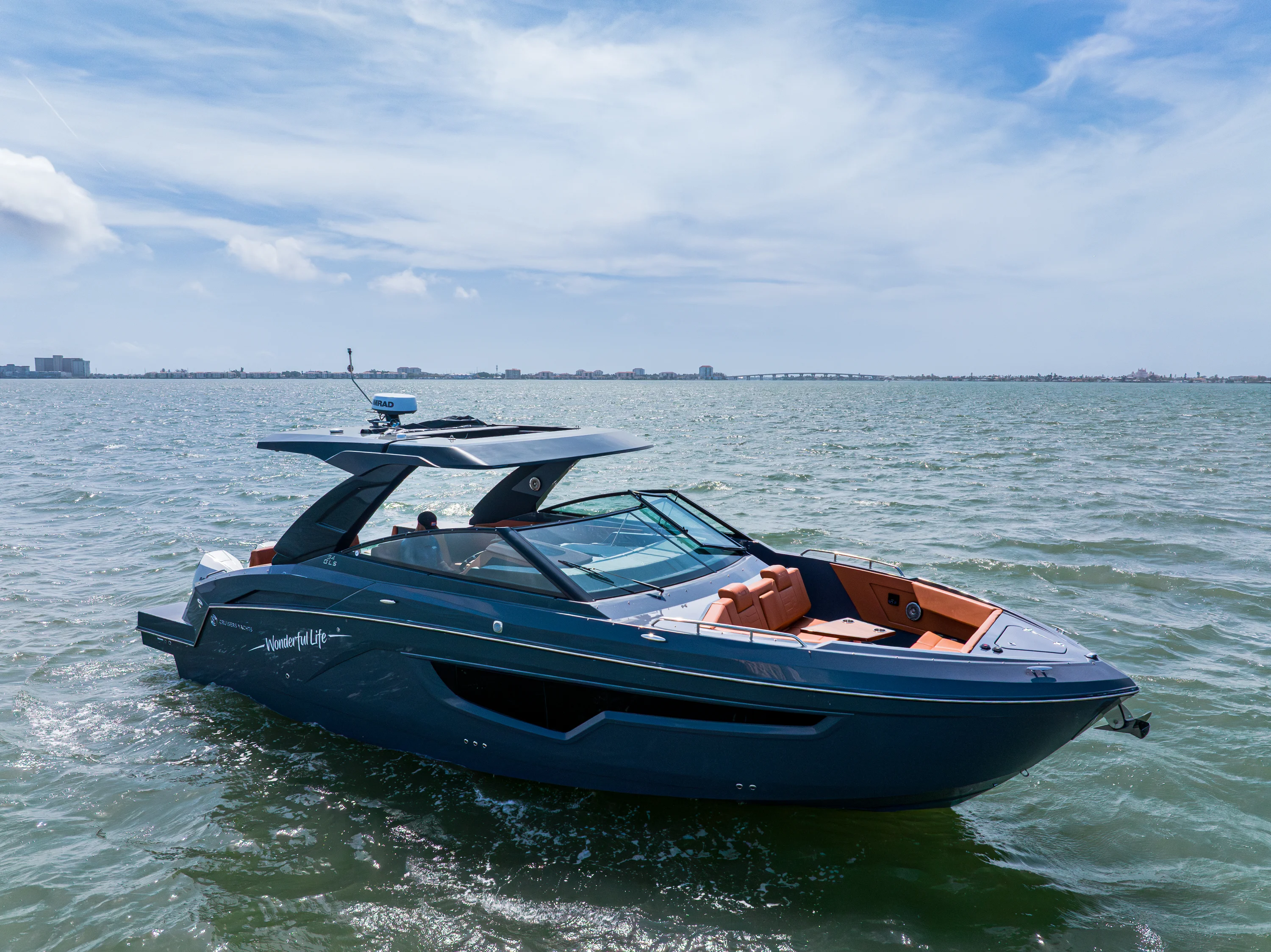 2024 Cruisers Yachts 34 GLS OB Image Thumbnail #3