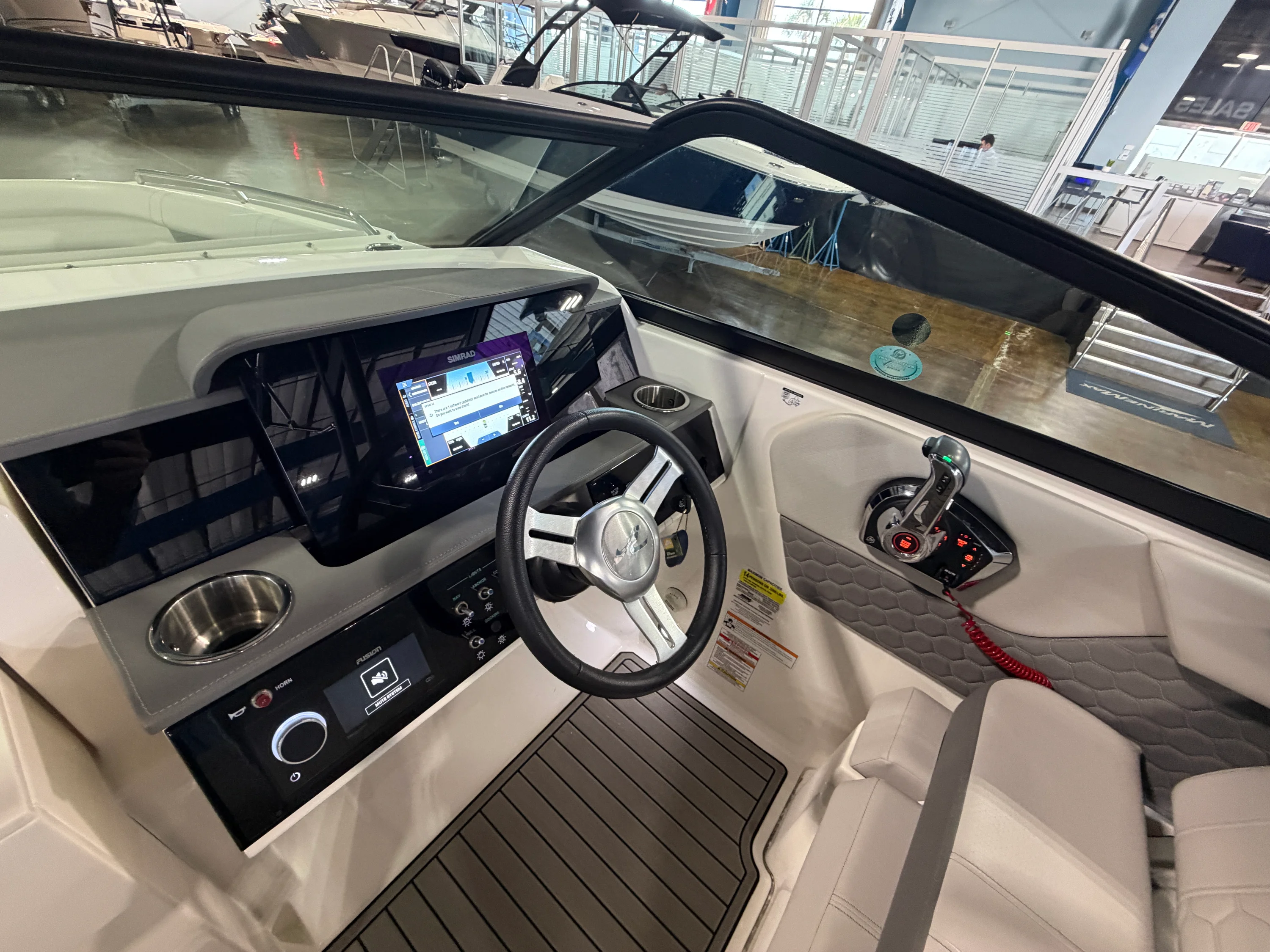 2024 Sea Ray 250 SDX-OB Image Thumbnail #15