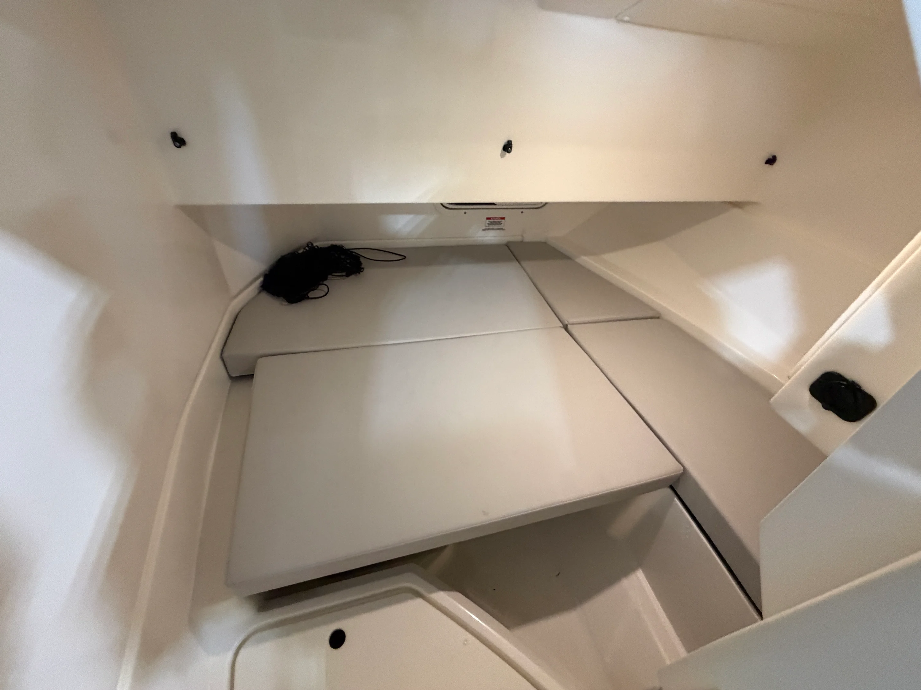 2024 Sea Ray 250 SDX-OB Image Thumbnail #23