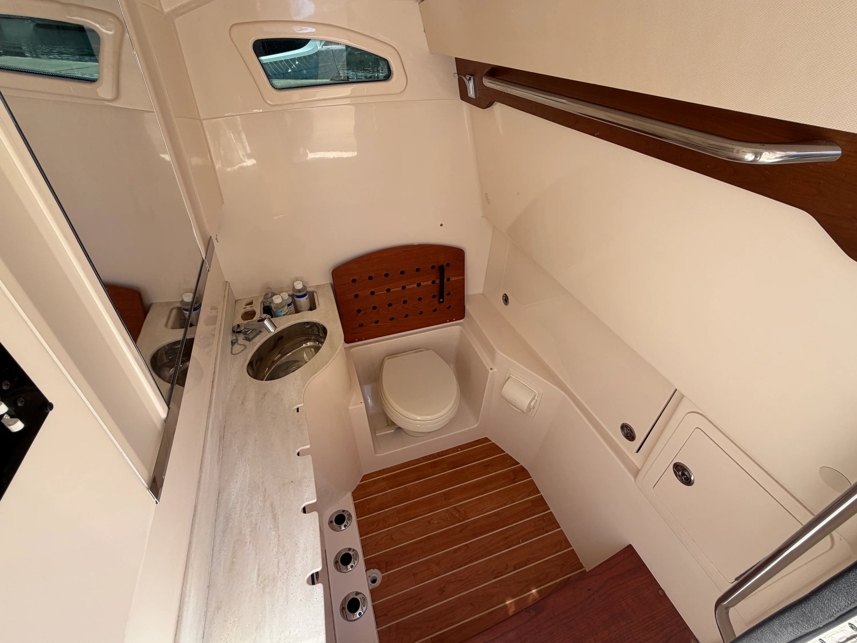 2023 Grady-White Canyon 326 Image Thumbnail #42