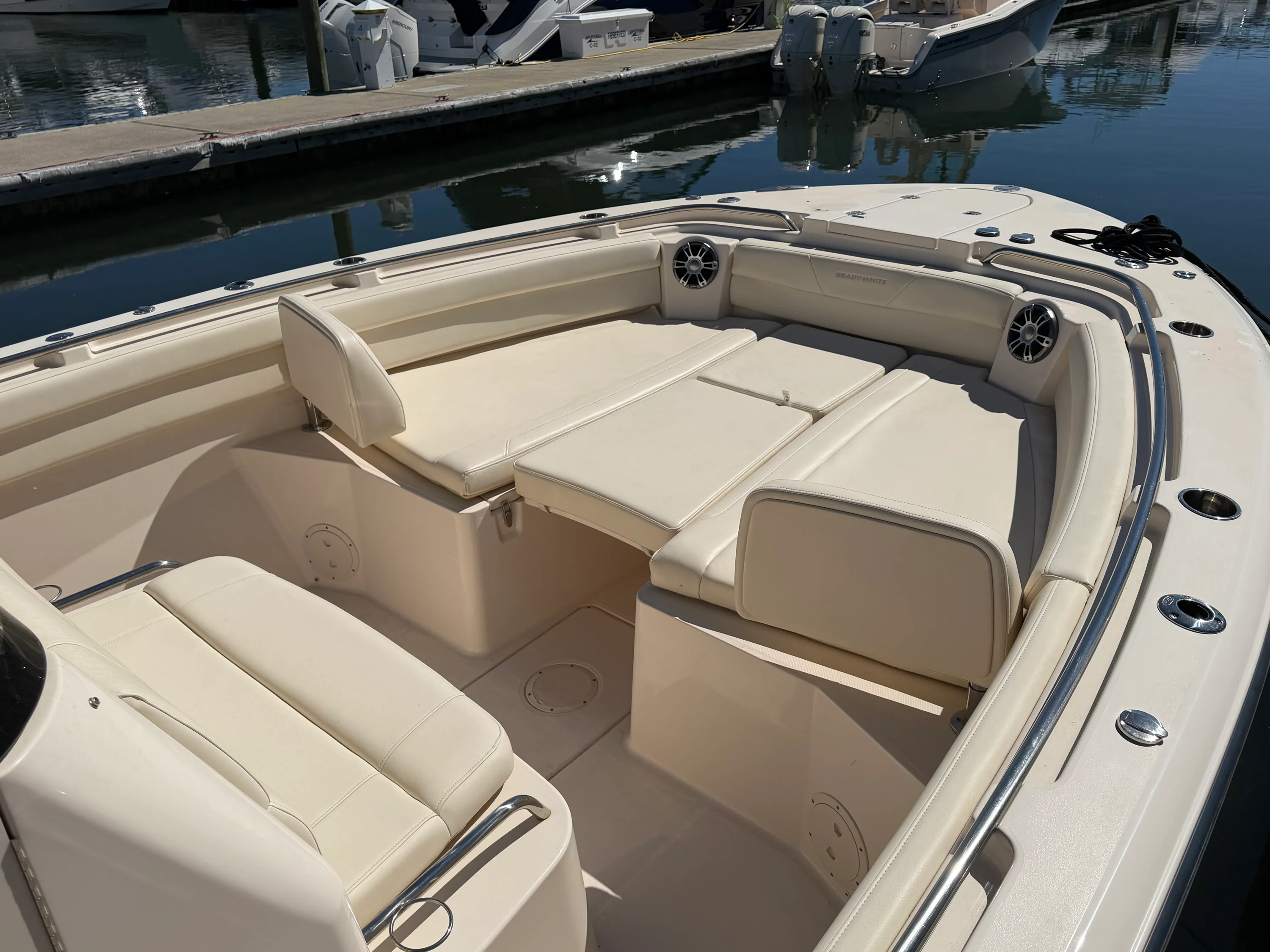 2023 Grady-White Canyon 326 Image Thumbnail #11