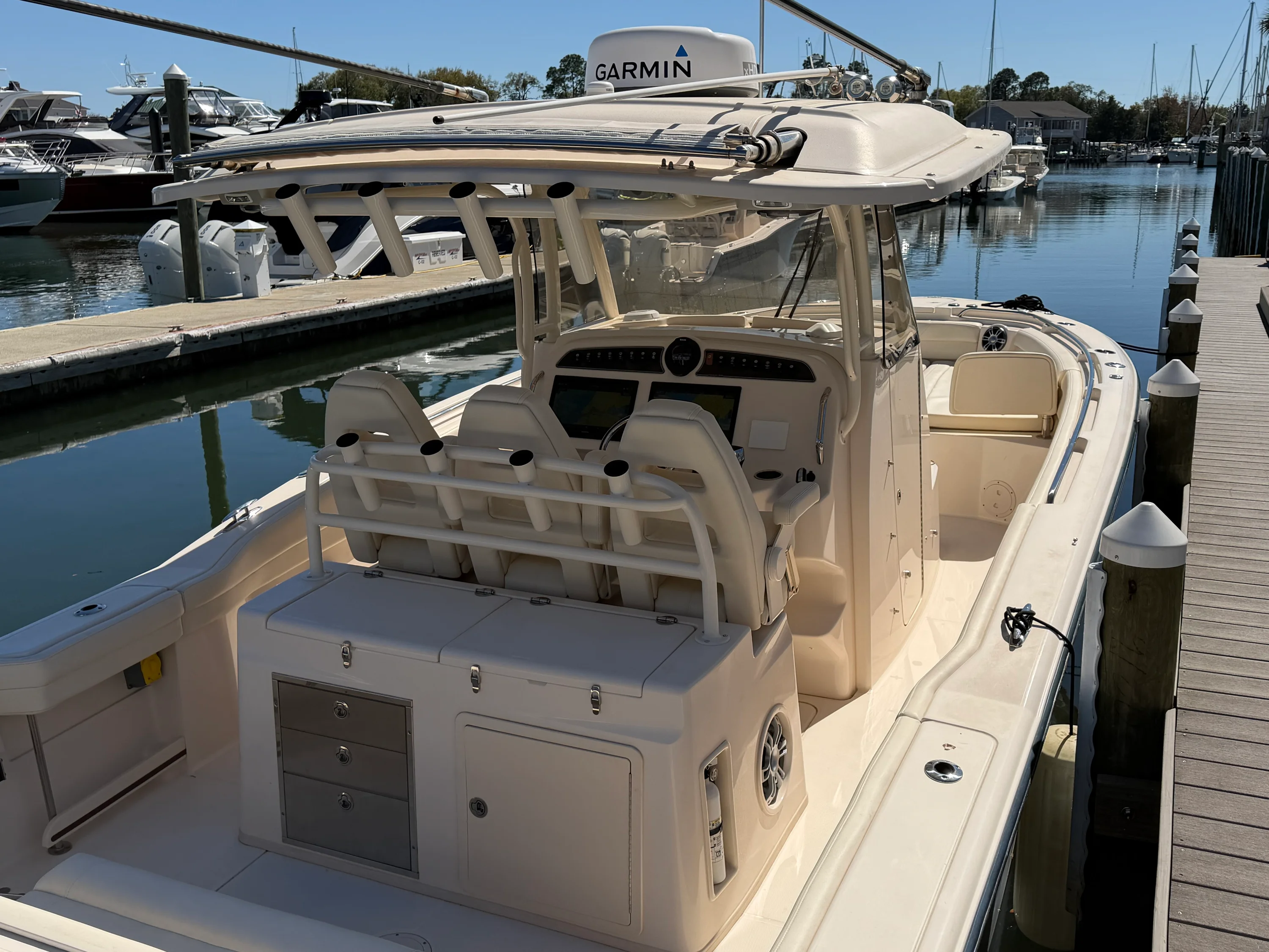 2023 Grady-White Canyon 326 Image Thumbnail #7