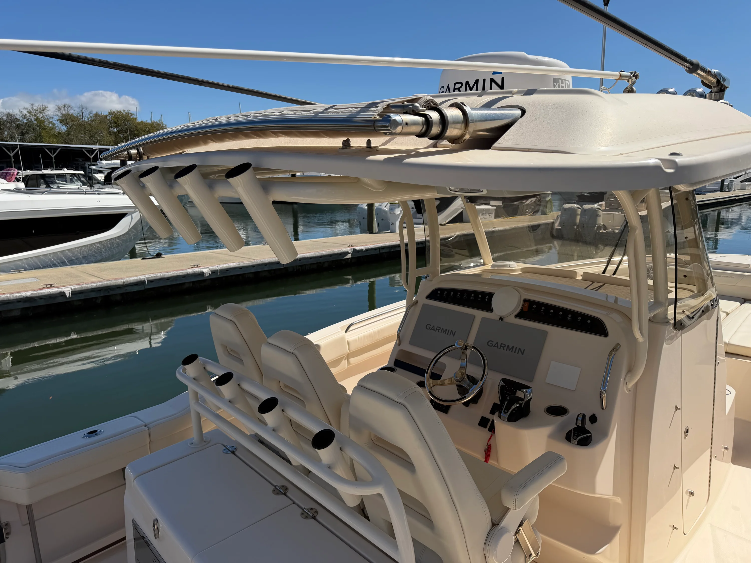 2023 Grady-White Canyon 326 Image Thumbnail #8