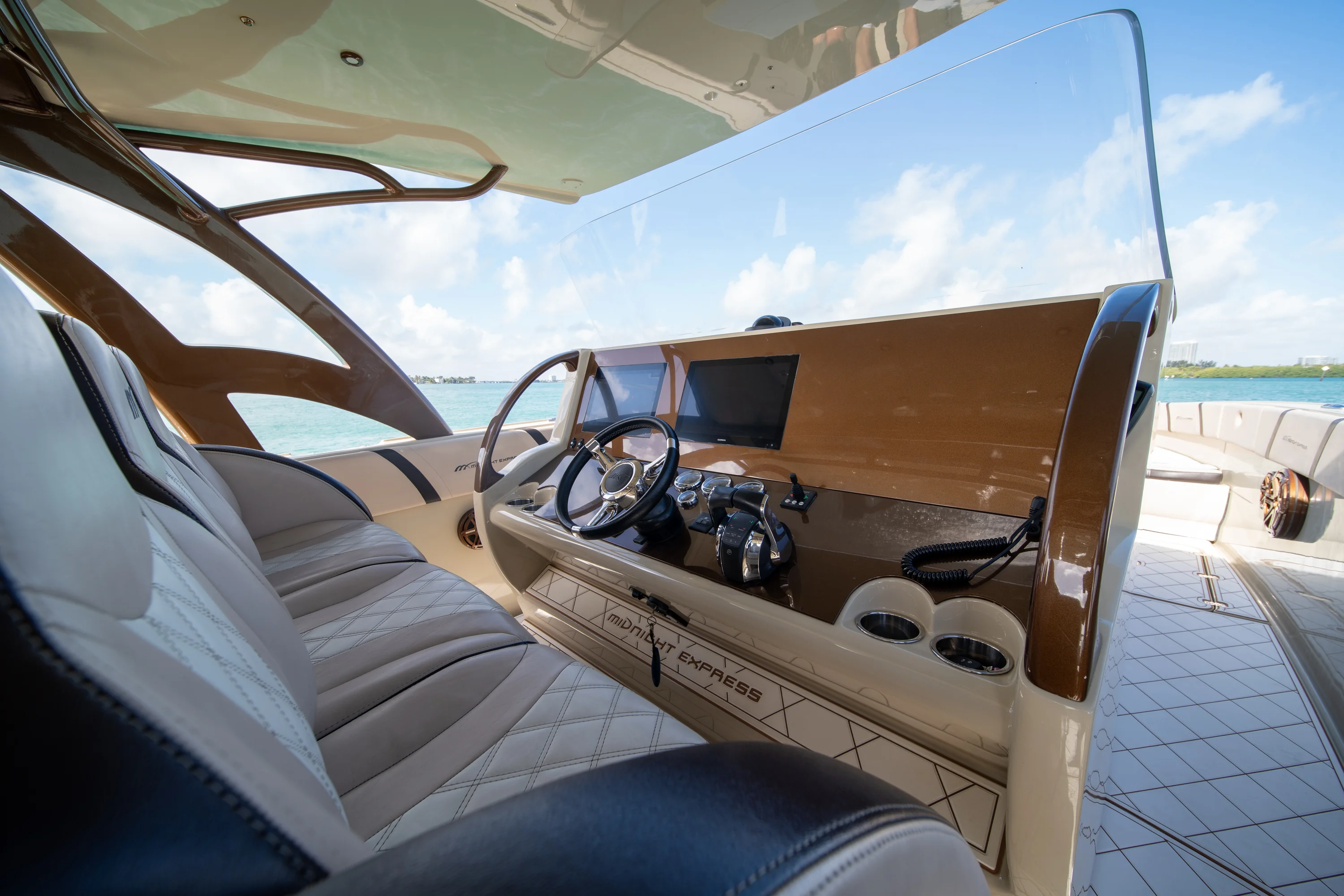 2019 Midnight Express 43 OPEN Image Thumbnail #39