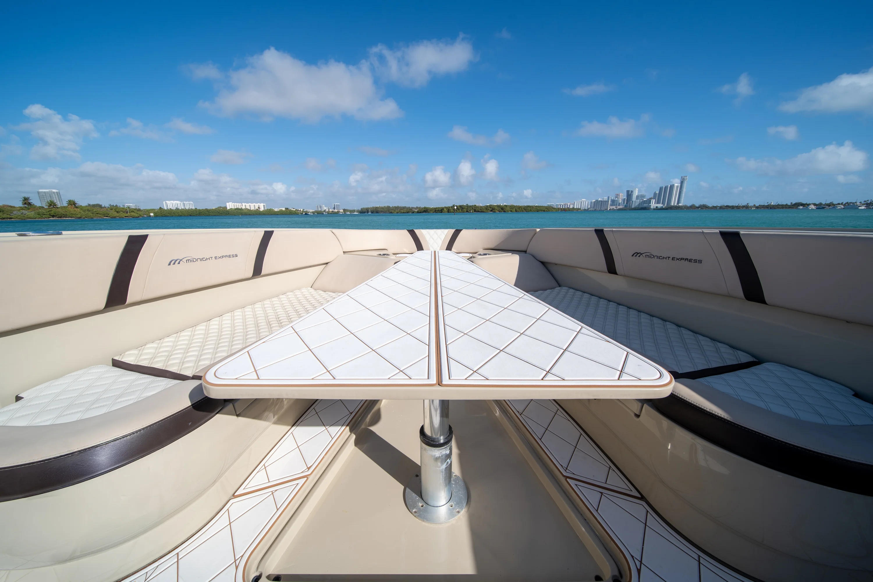 2019 Midnight Express 43 OPEN Image Thumbnail #34