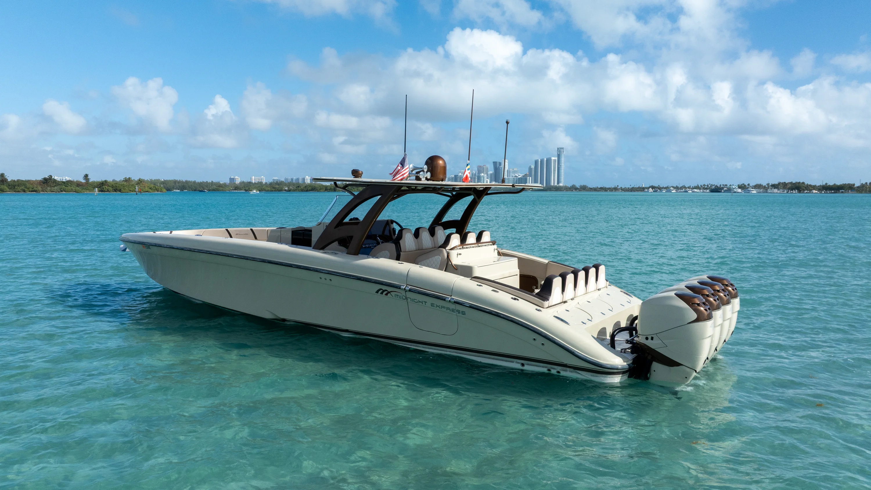 2019 Midnight Express 43 OPEN Image Thumbnail #13