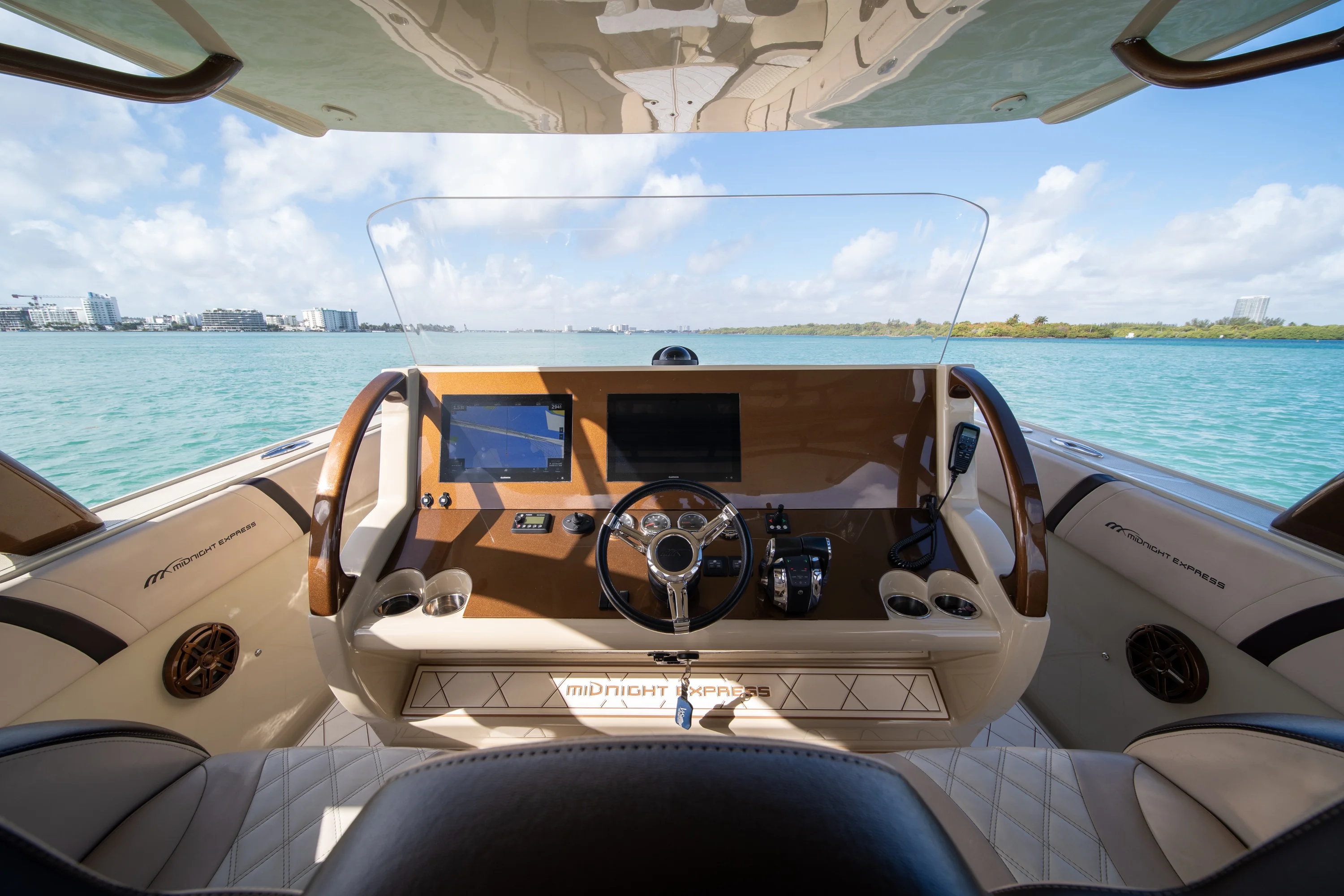 2019 Midnight Express 43 OPEN Image Thumbnail #40