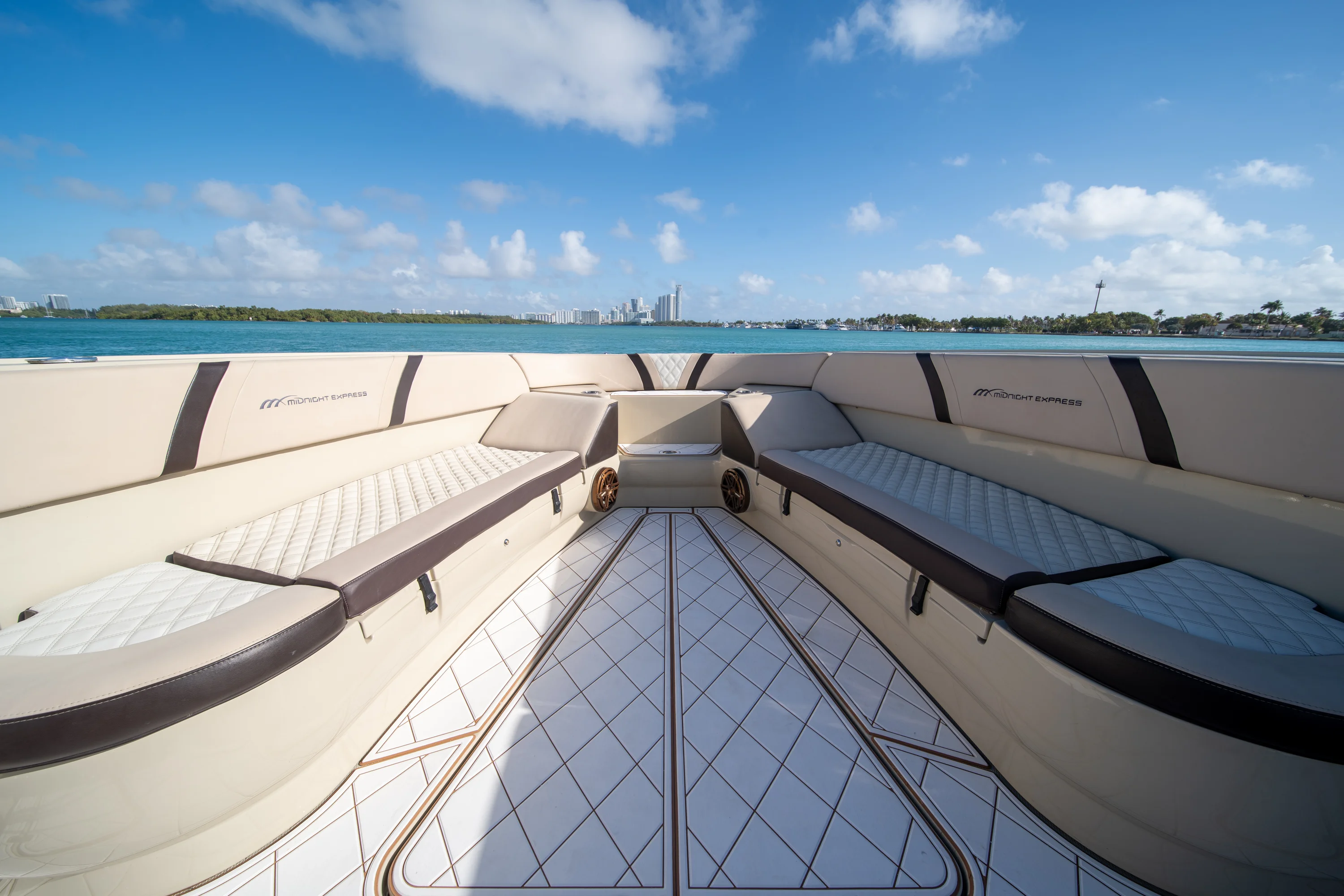 2019 Midnight Express 43 OPEN Image Thumbnail #33