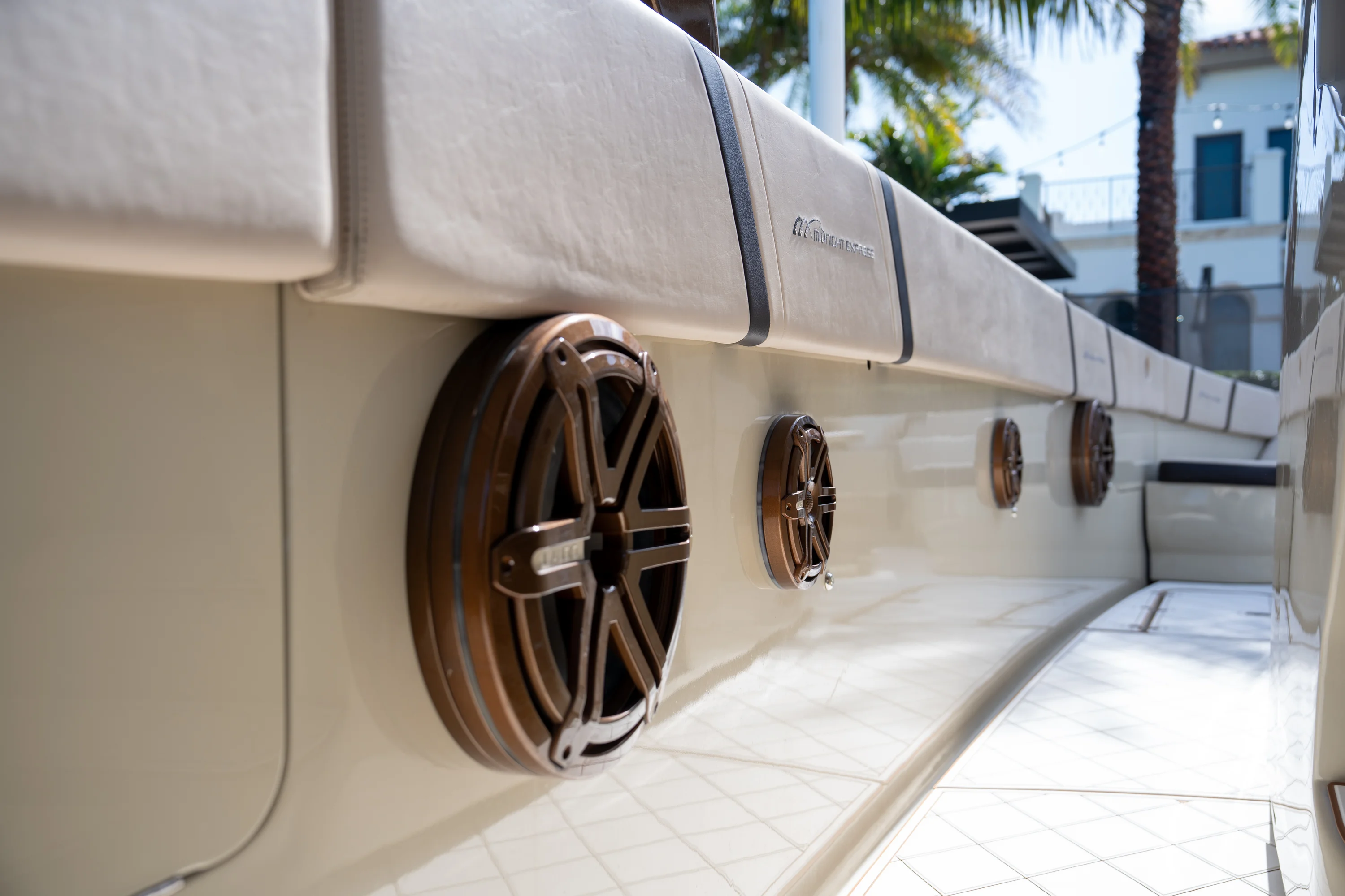 2019 Midnight Express 43 OPEN Image Thumbnail #44