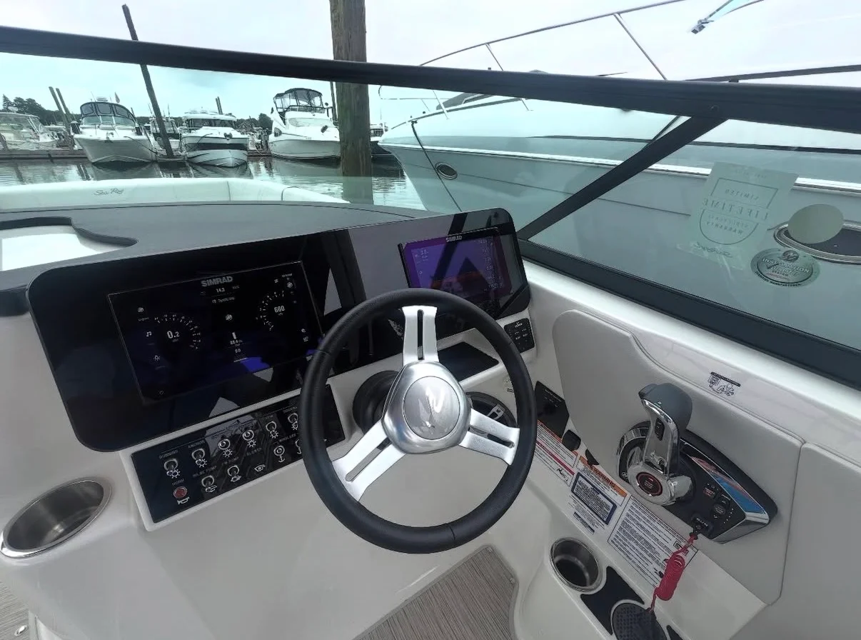 2025 Sea Ray 270 SDX-OB Image Thumbnail #6