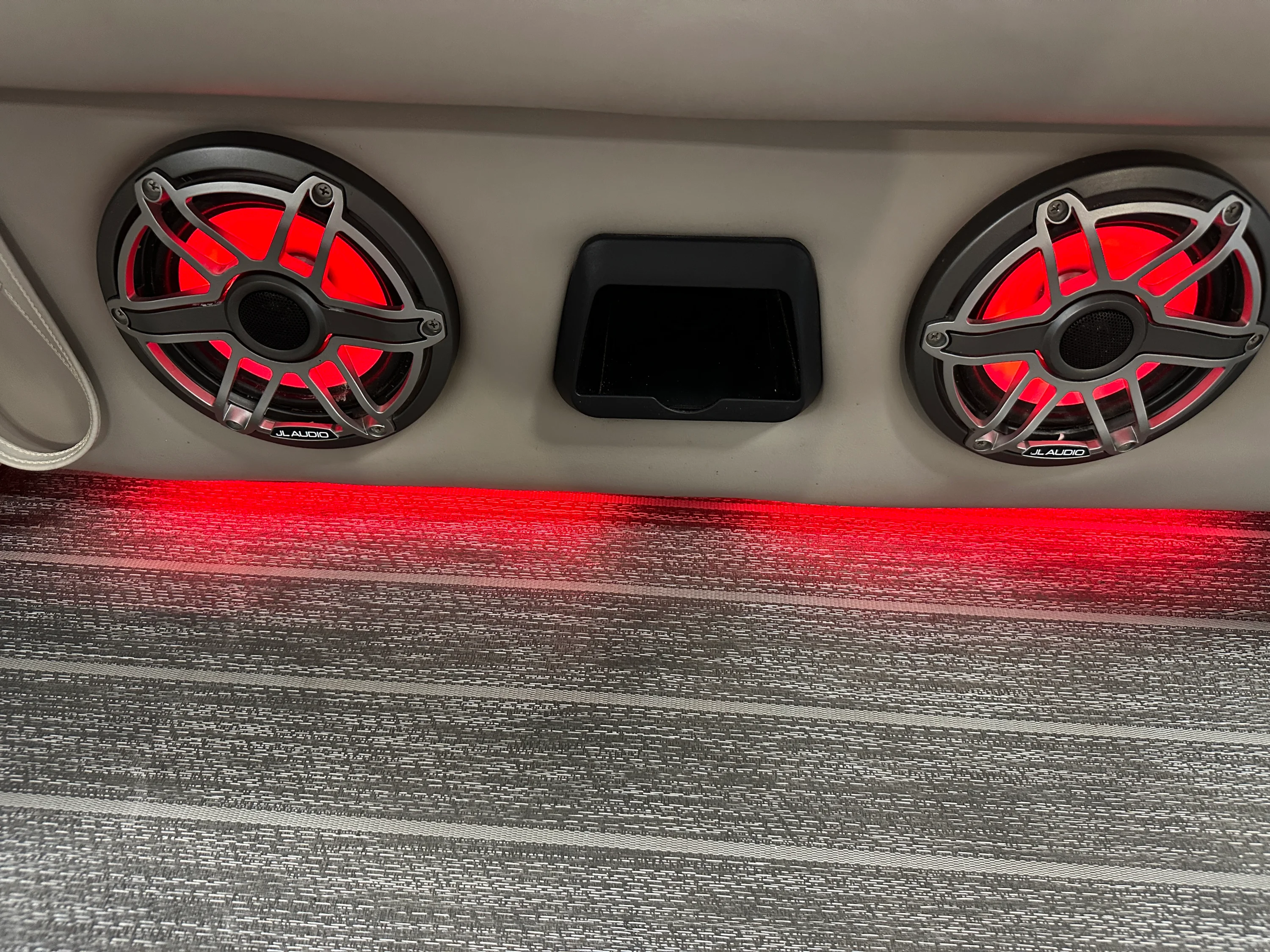 2022 Premier 250 Solaris Image Thumbnail #50