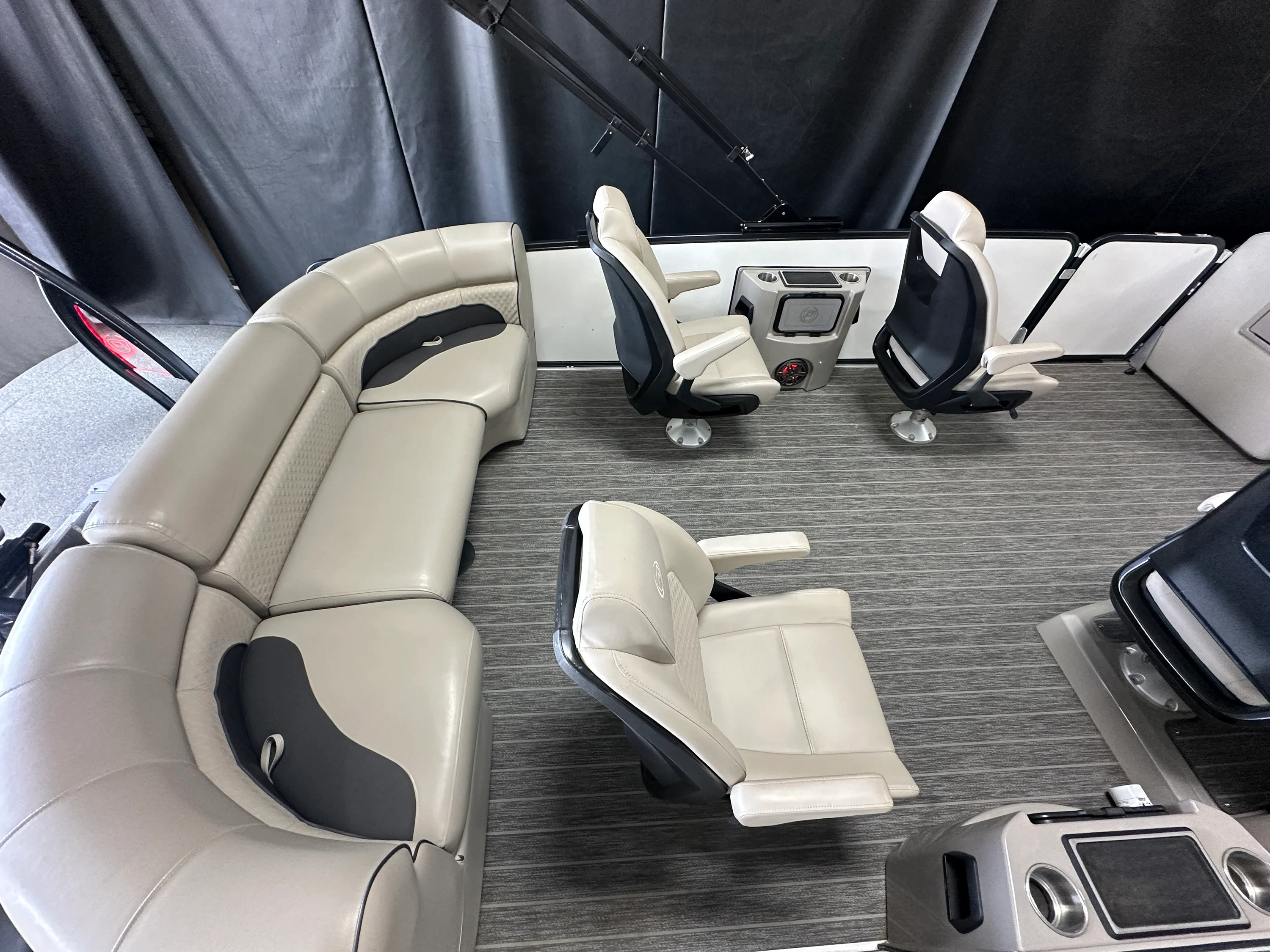 2022 Premier 250 Solaris Image Thumbnail #4