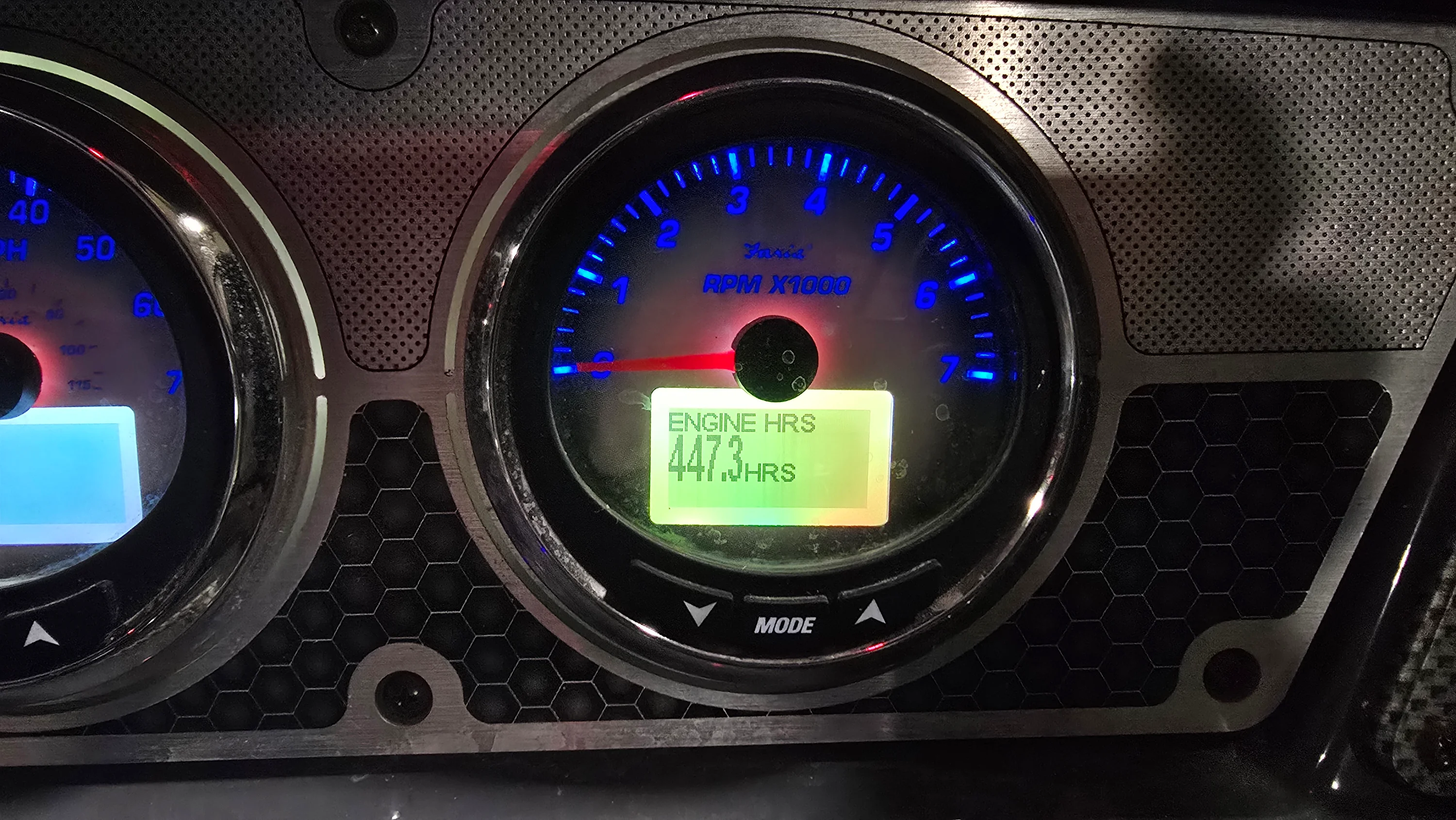 2017 Cruisers Yachts 338CX Image Thumbnail #27