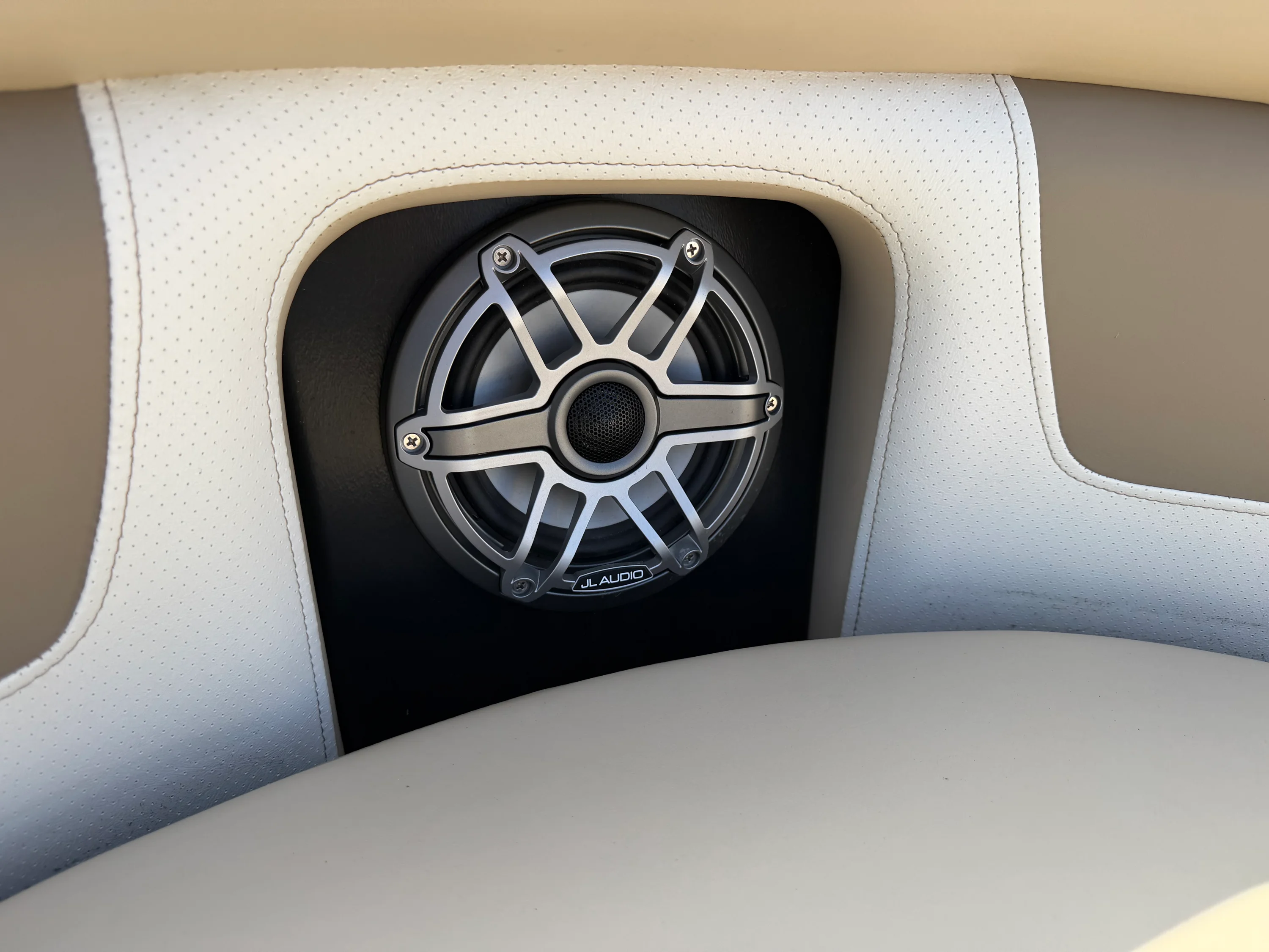 2025 Premier 250 SOLARIS REV Image Thumbnail #27