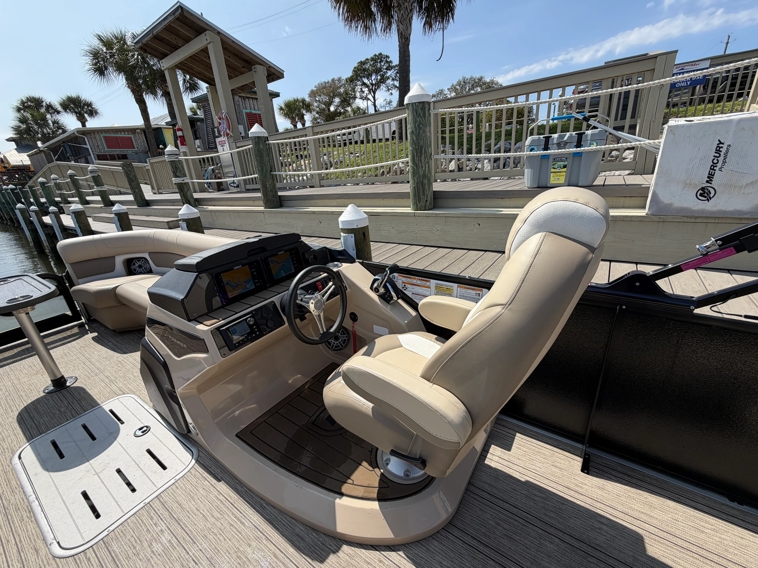 2025 Premier 250 SOLARIS REV Image Thumbnail #18