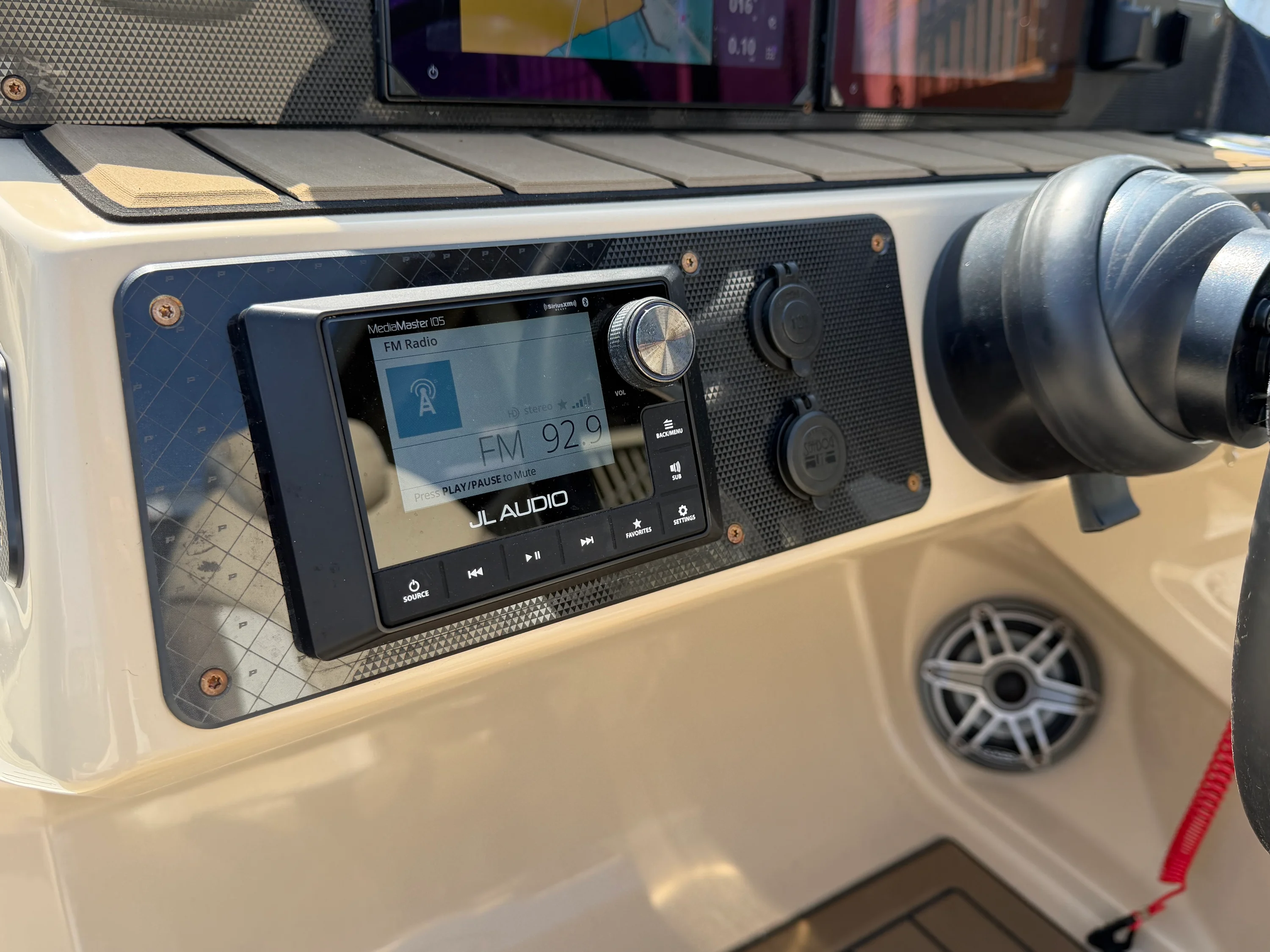 2025 Premier 250 SOLARIS REV Image Thumbnail #23