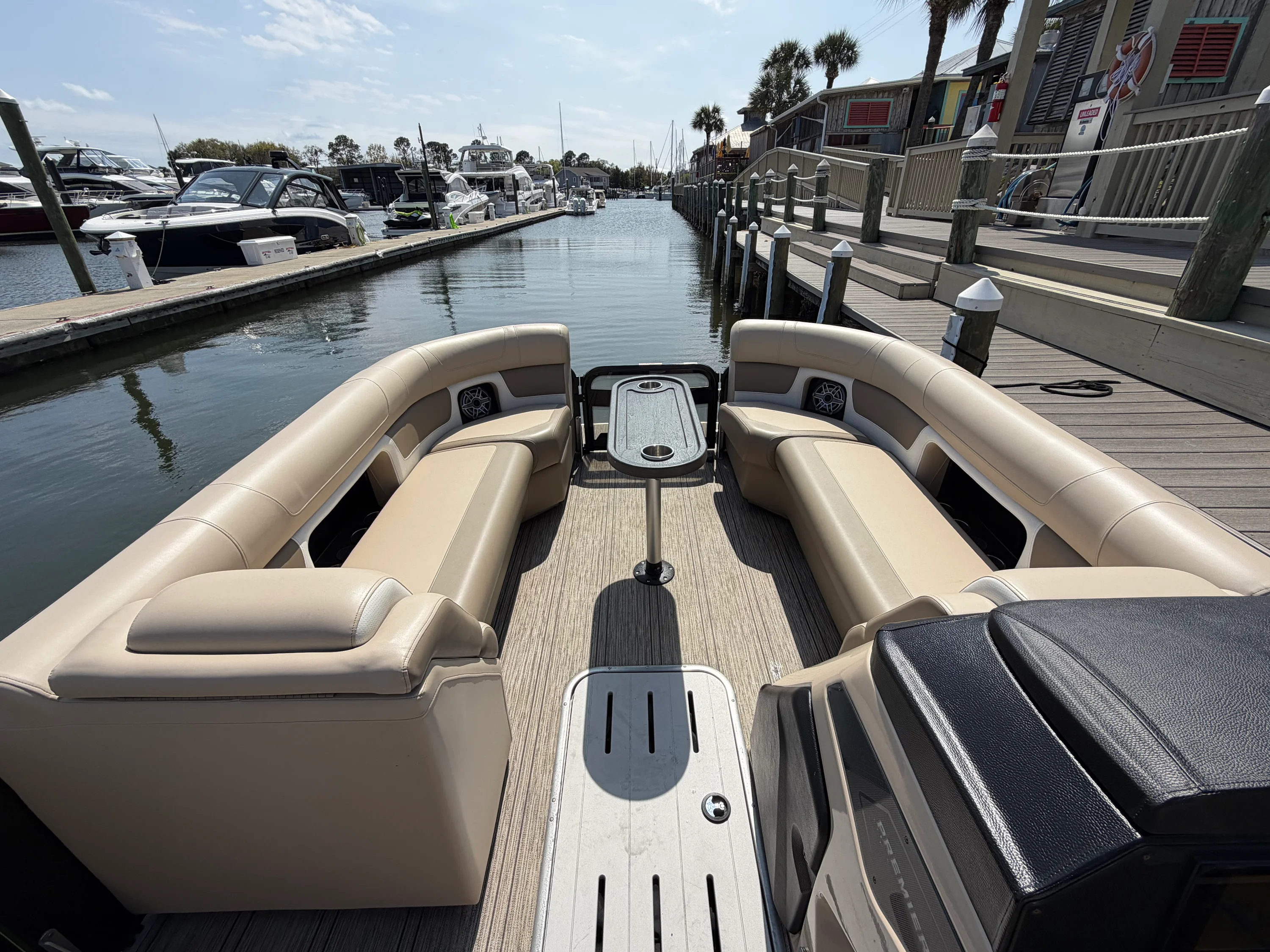 2025 Premier 250 SOLARIS REV Image Thumbnail #11