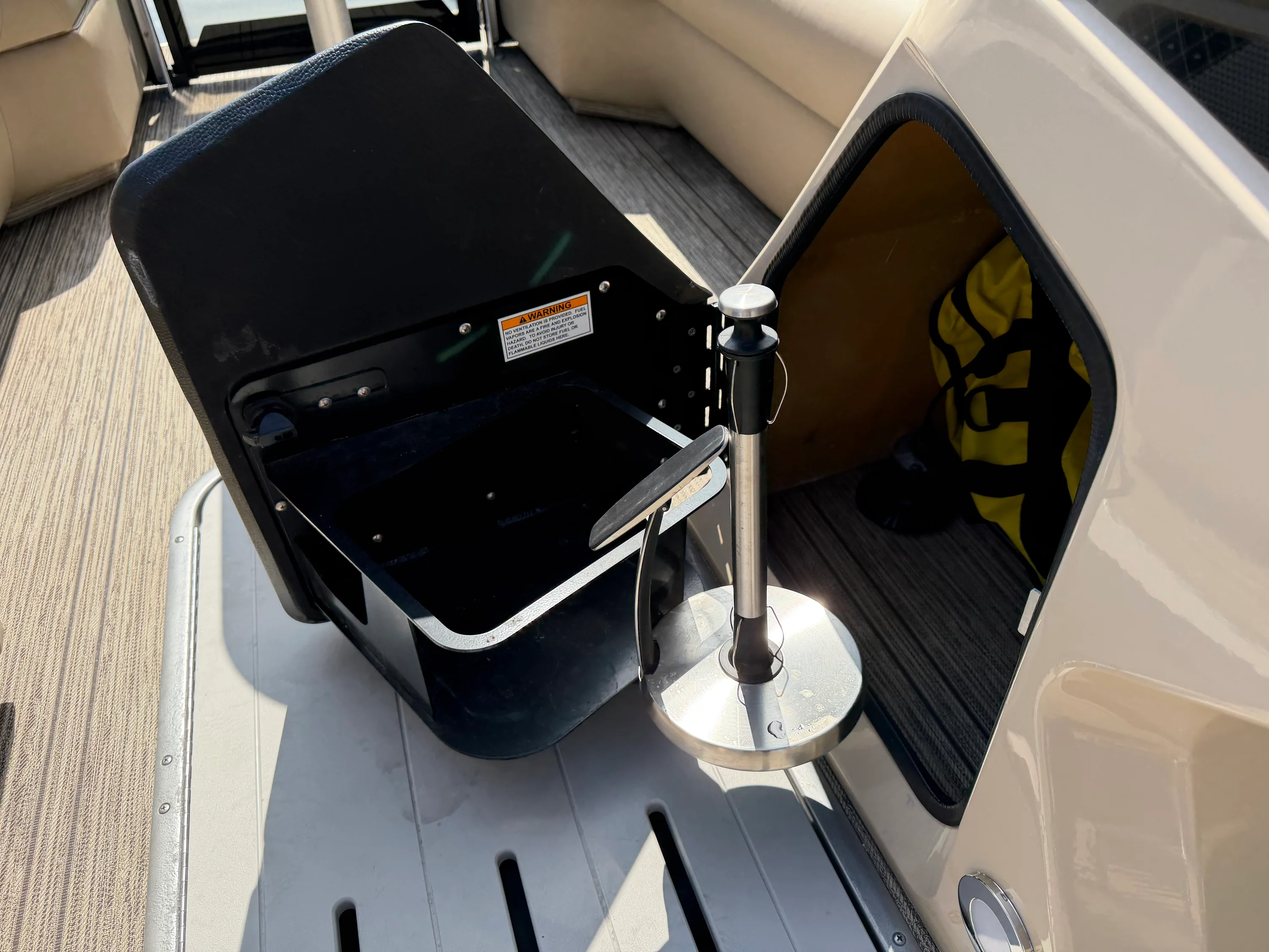 2025 Premier 250 SOLARIS REV Image Thumbnail #25