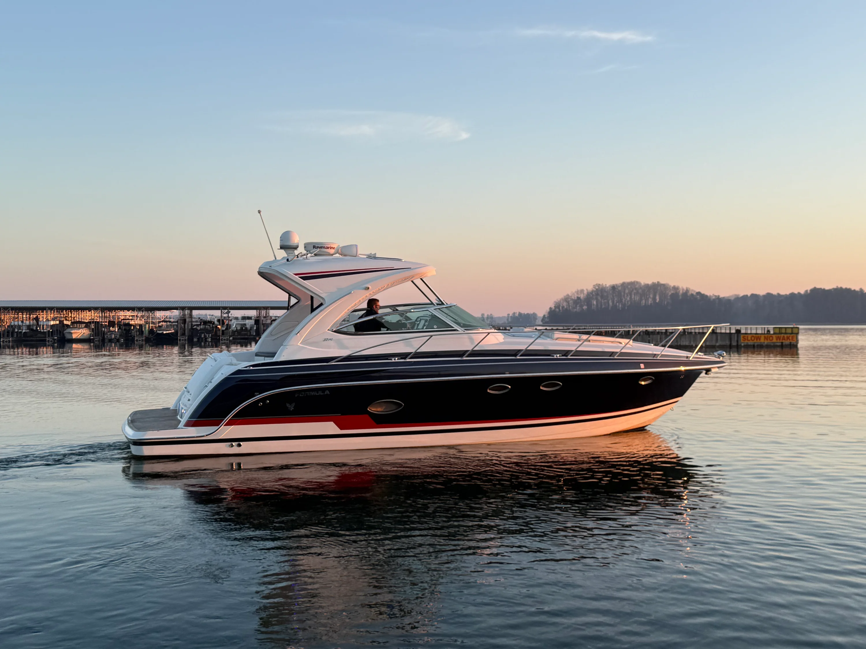 2015 Formula 37 PC Image Thumbnail #3