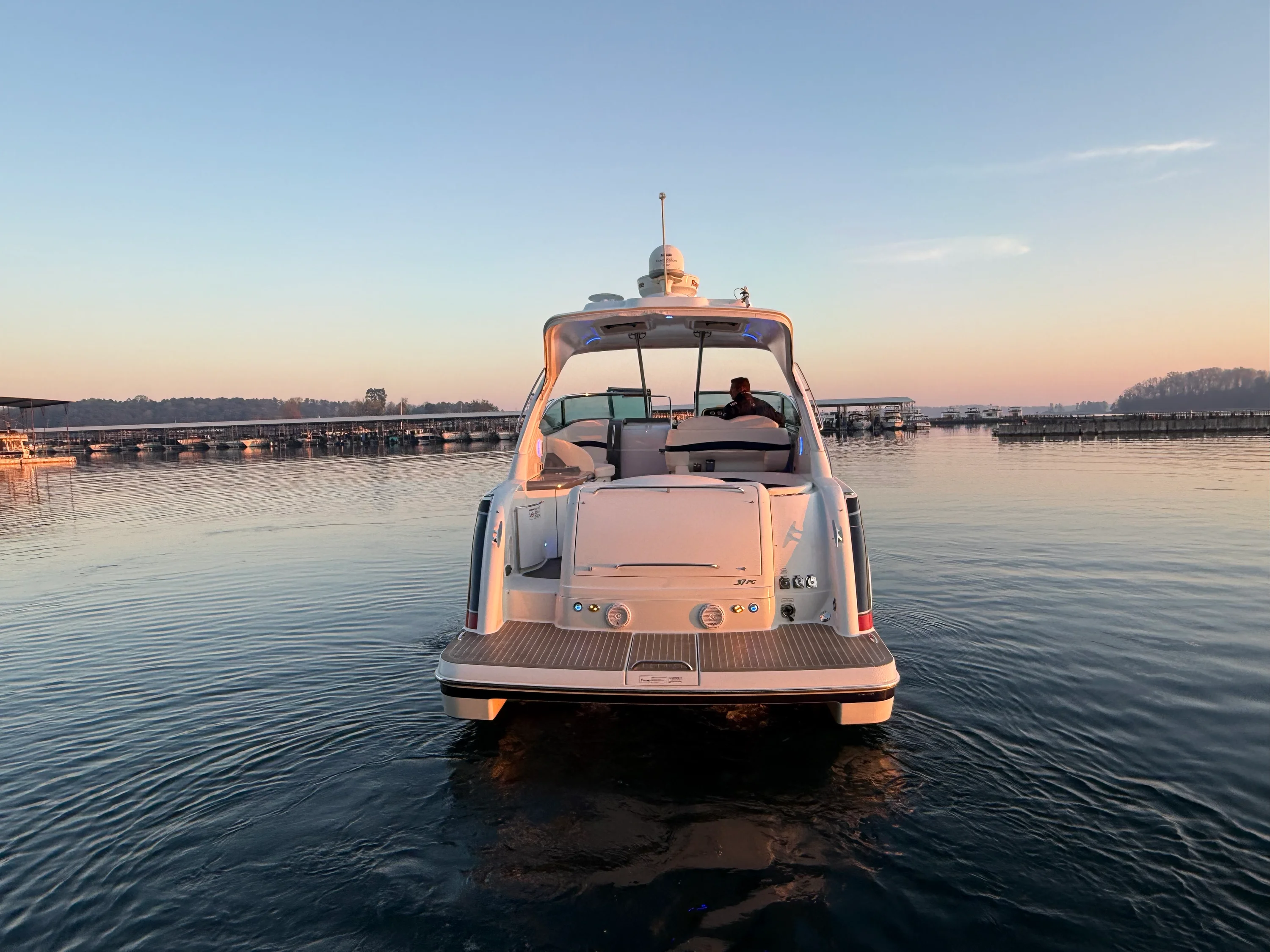 2015 Formula 37 PC Image Thumbnail #18