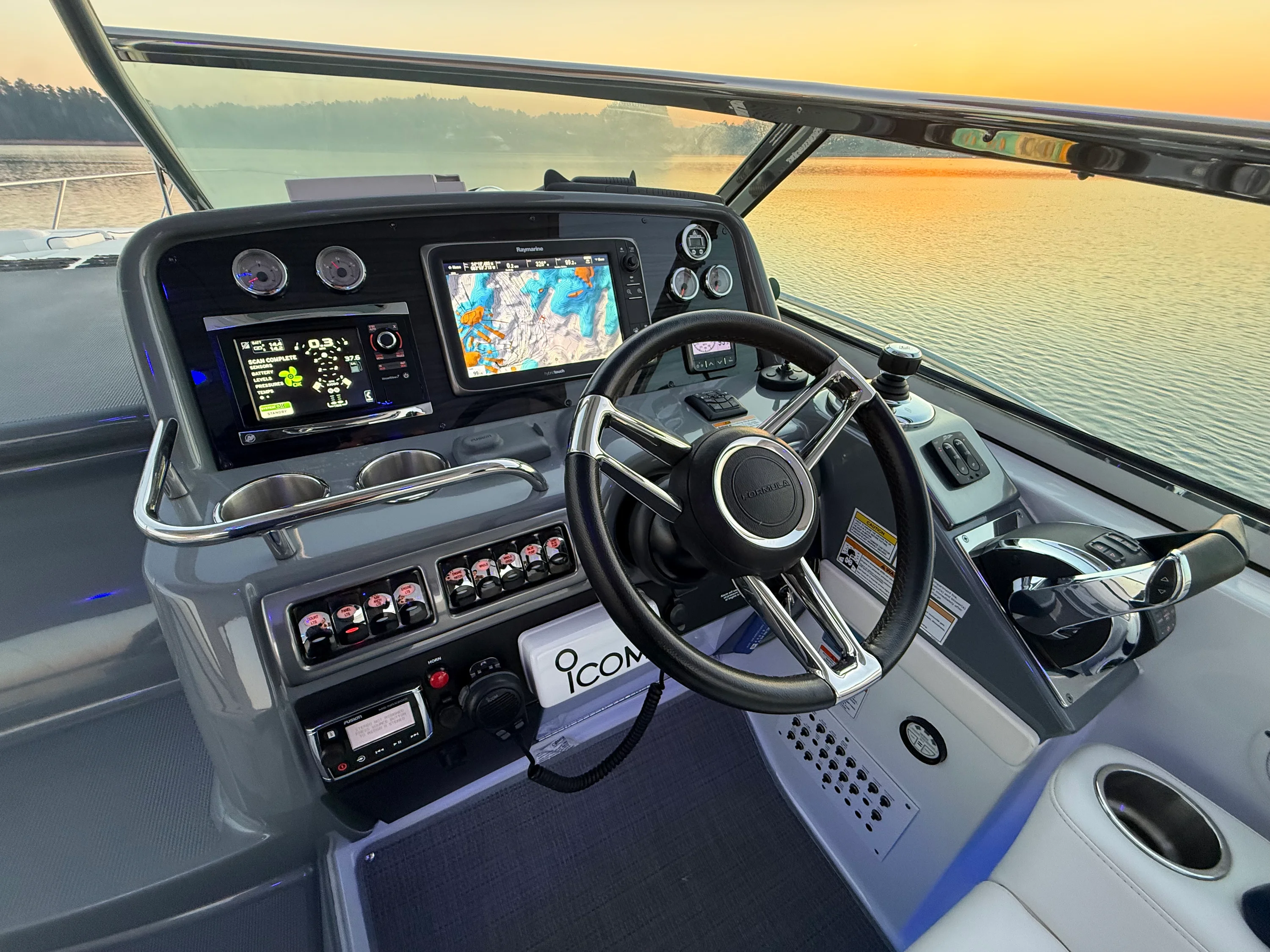 2015 Formula 37 PC Image Thumbnail #45