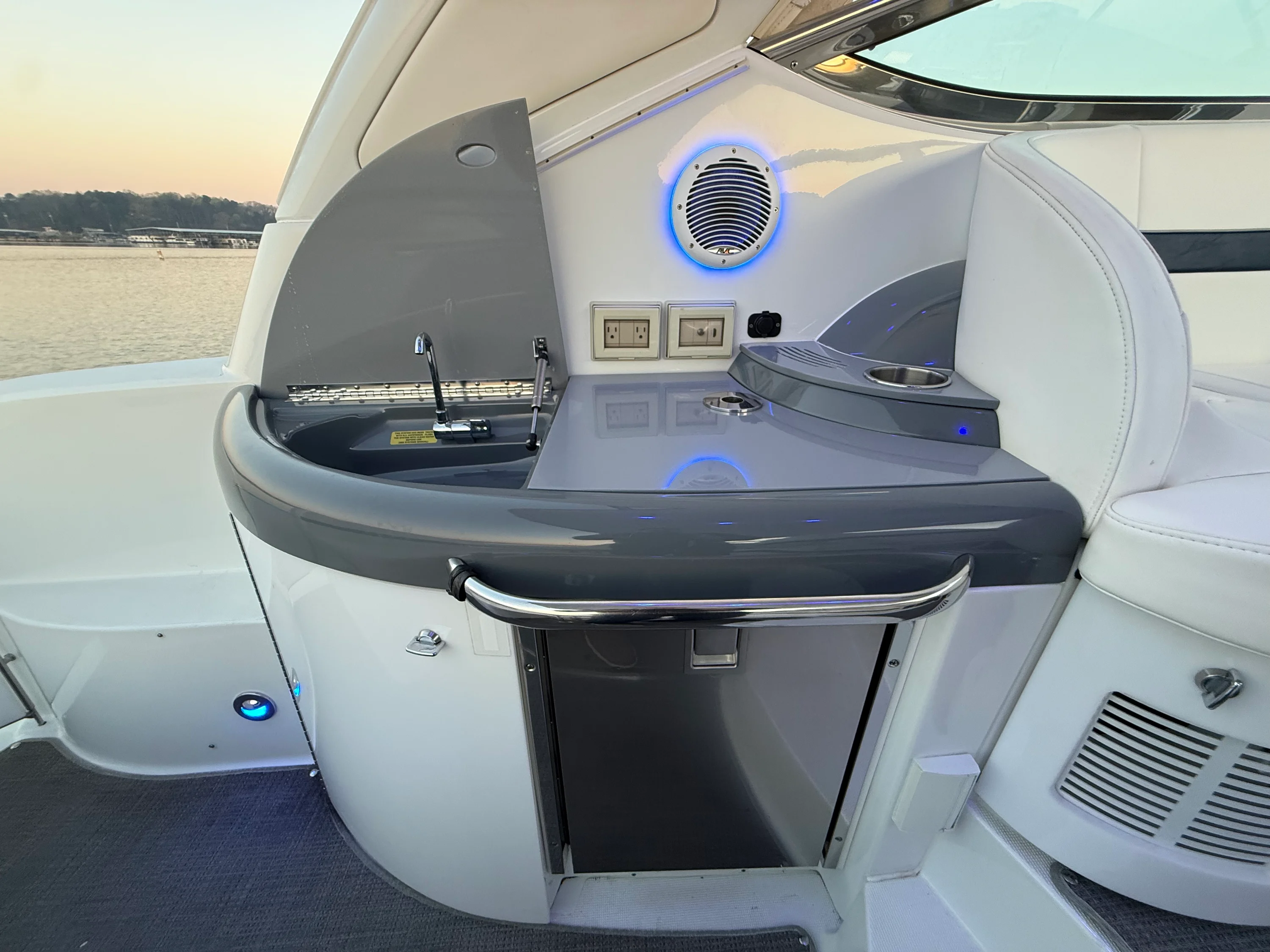 2015 Formula 37 PC Image Thumbnail #37