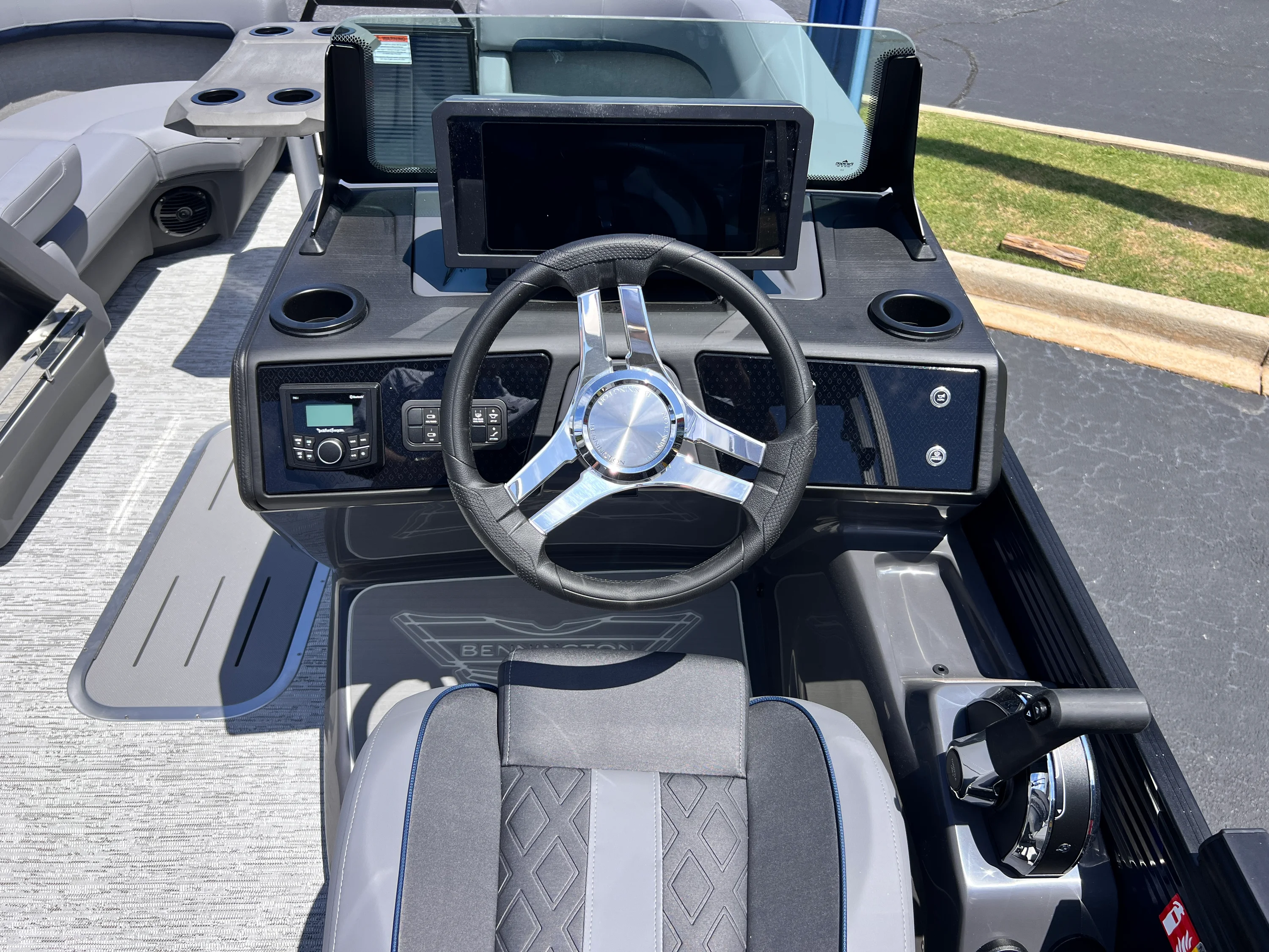 2026 Bennington 23 MSL Image Thumbnail #7