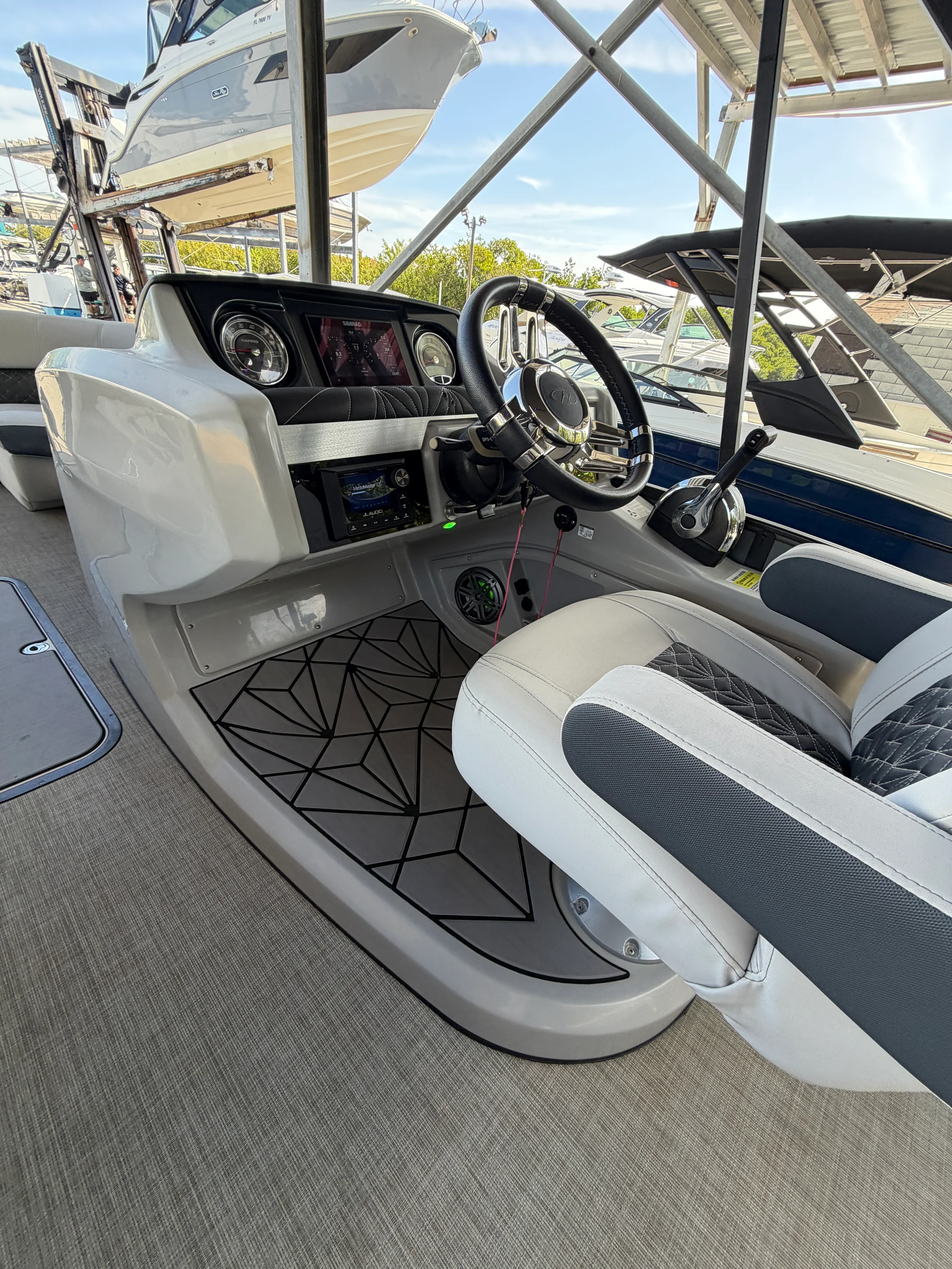 2022 Harris 230 GM Image Thumbnail #17