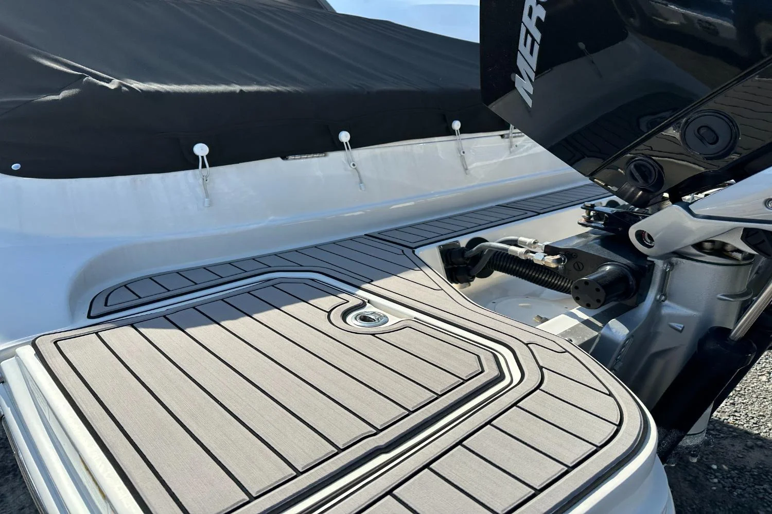 2023 Sea Ray SDX 290 Outboard Image Thumbnail #24