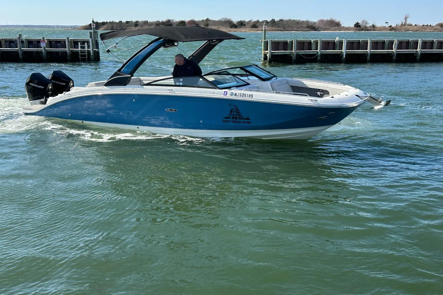 2023 Sea Ray SDX 290 Outboard Image Thumbnail #8