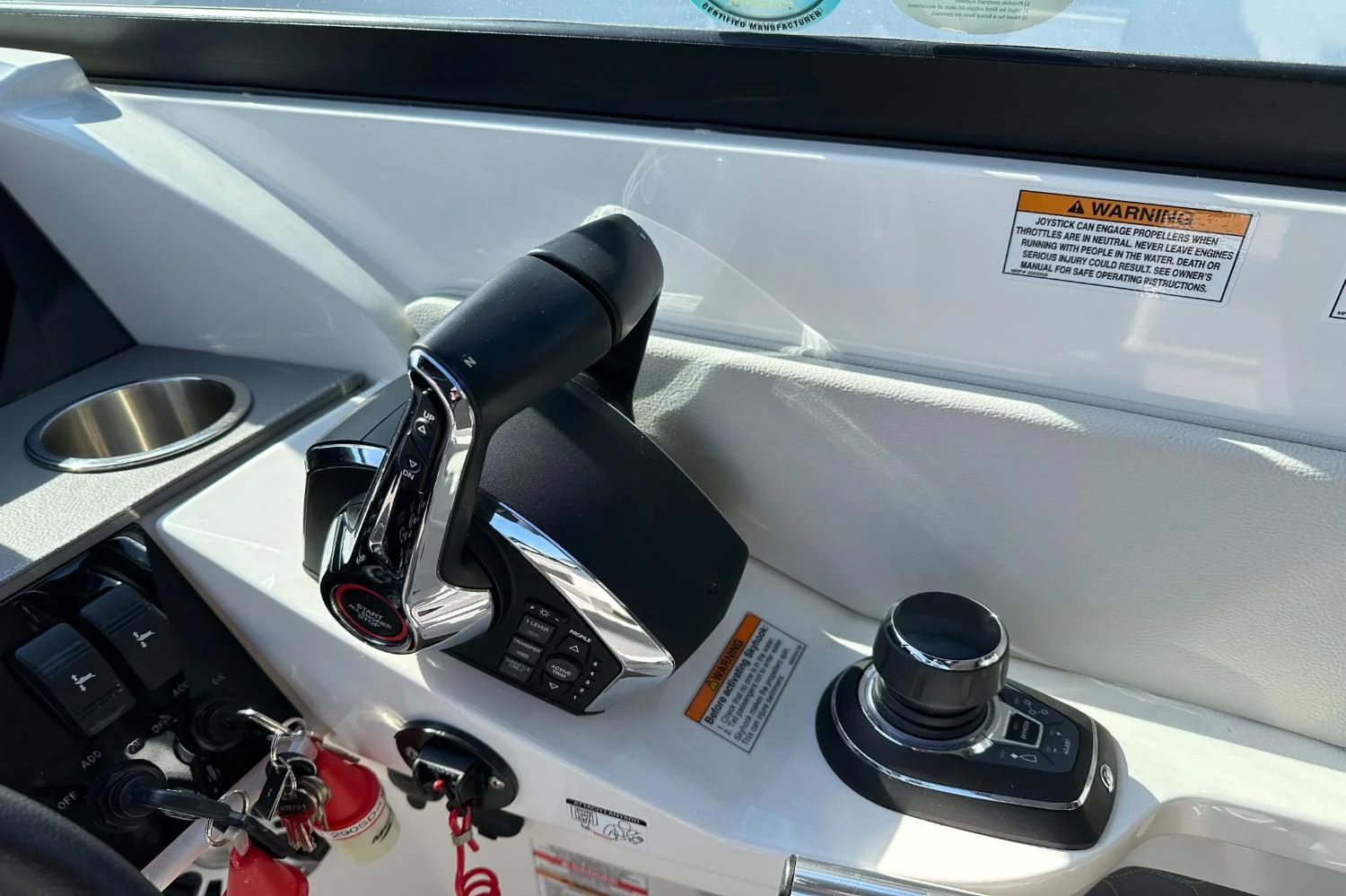2023 Sea Ray SDX 290 Outboard Image Thumbnail #41