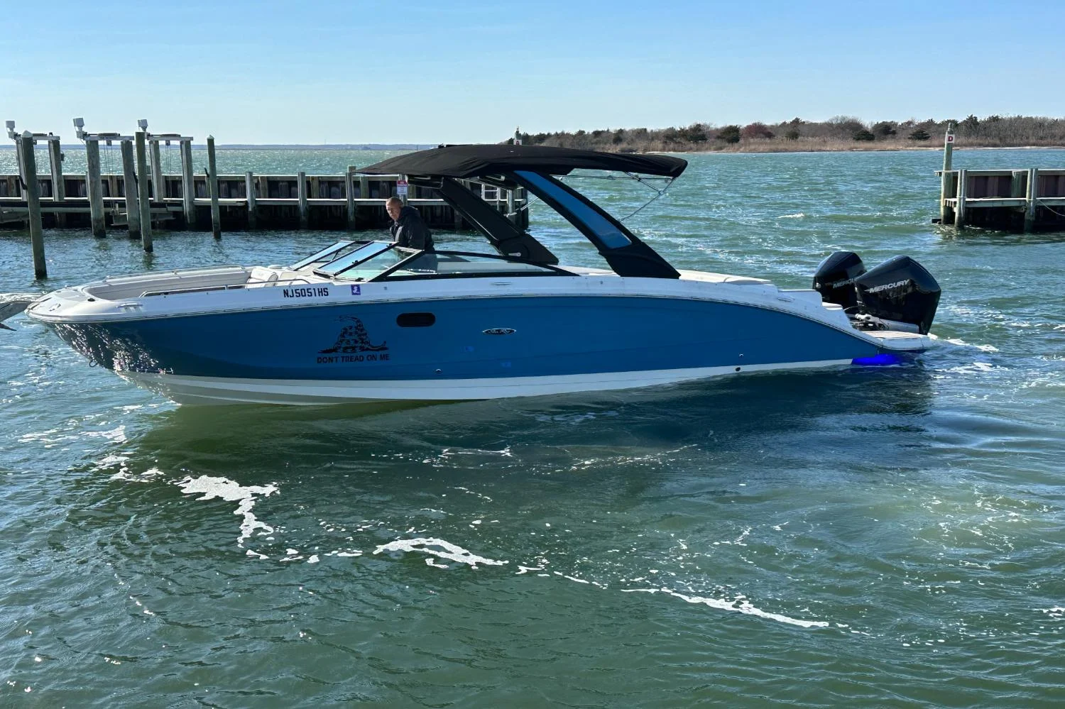 2023 Sea Ray SDX 290 Outboard Image Thumbnail #2