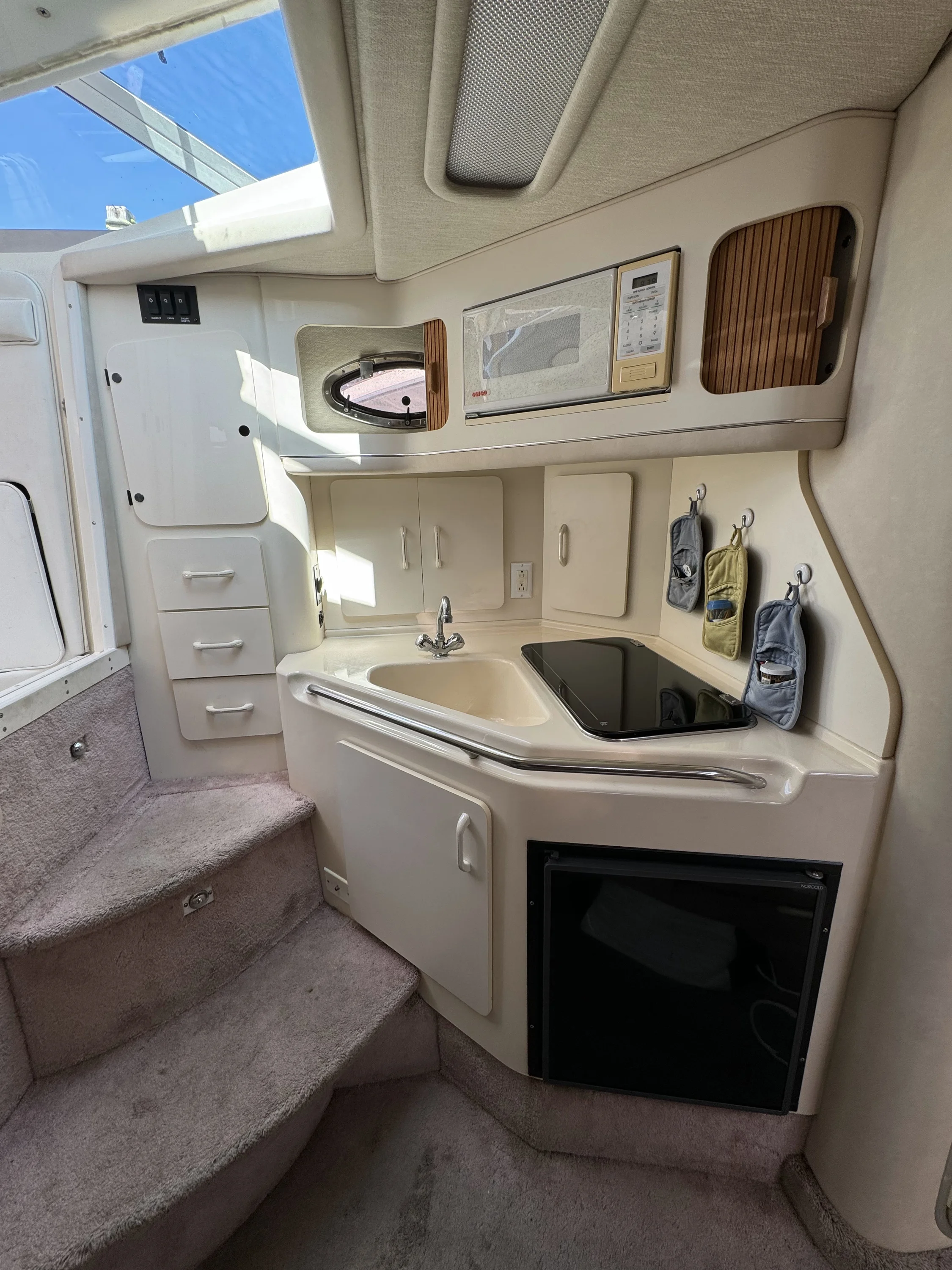 1995 Sea Ray 300 SUNDANCER Image Thumbnail #6
