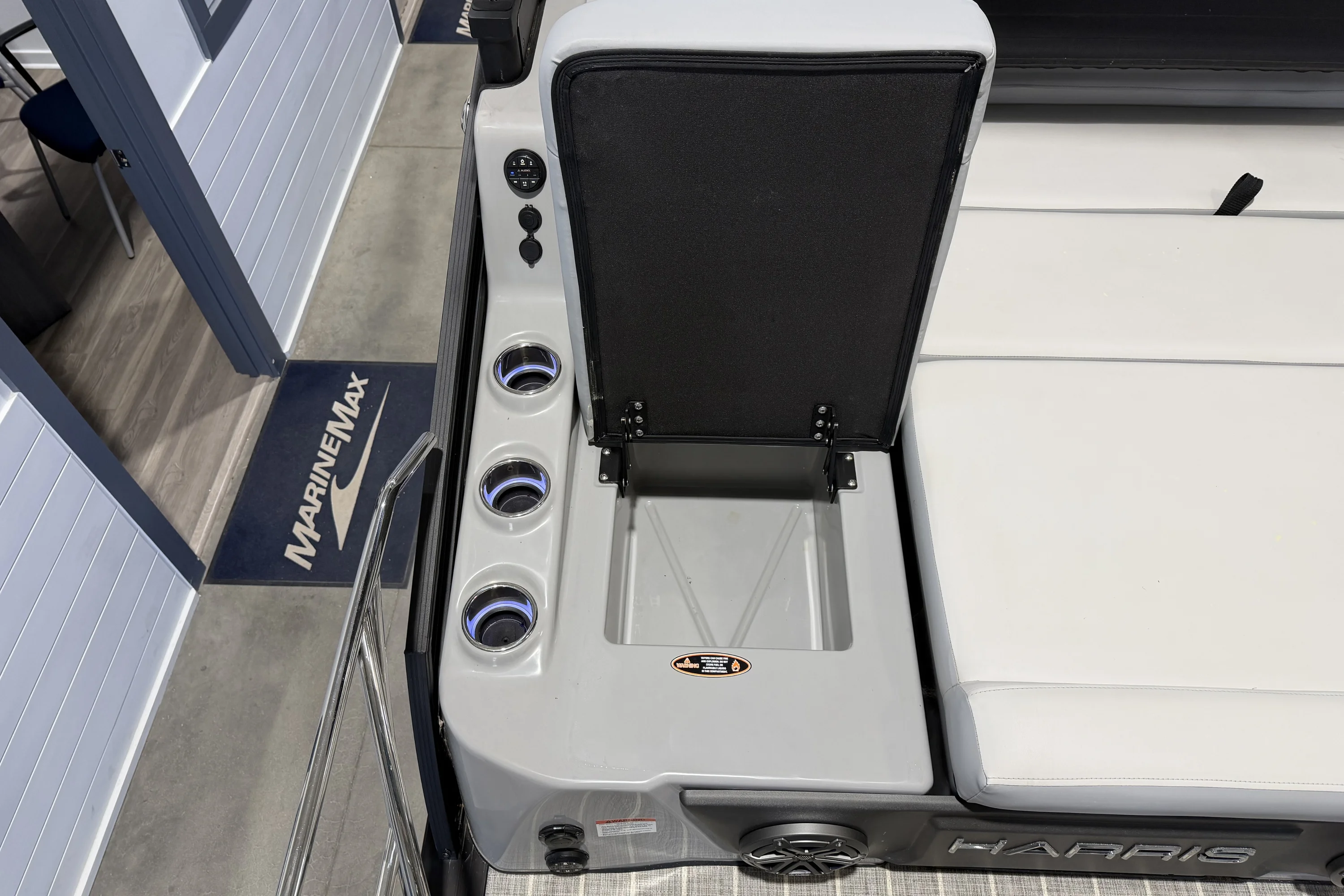 2023 Harris Solstice 230 Image Thumbnail #7