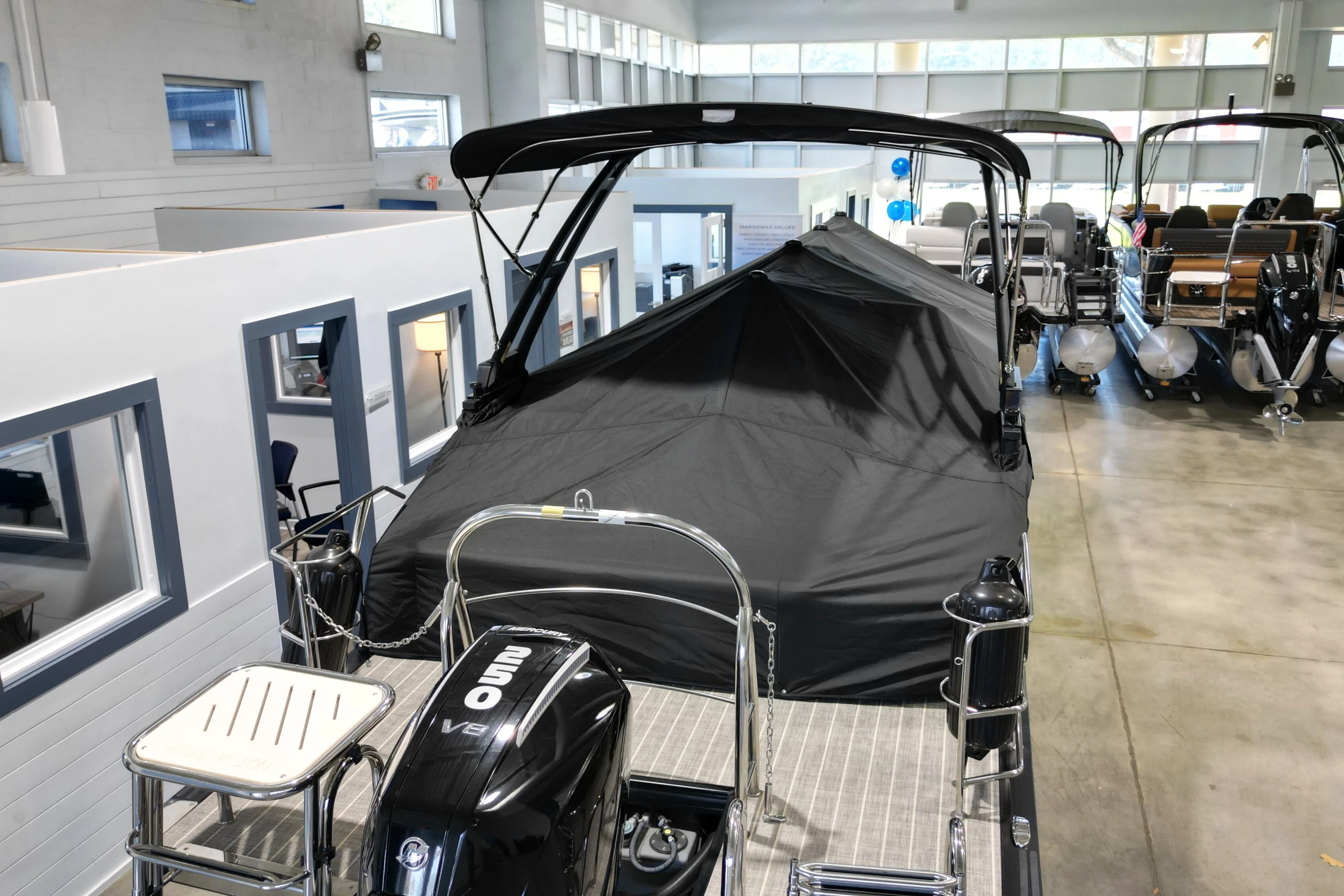 2023 Harris Solstice 230 Image Thumbnail #17