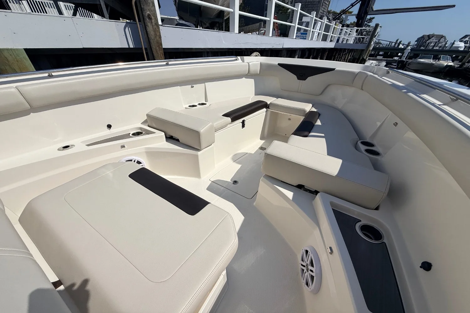 2024 Sailfish 312 CC Image Thumbnail #27