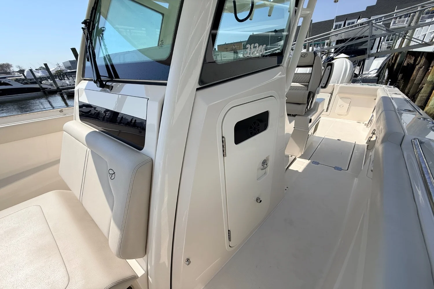 2024 Sailfish 312 CC Image Thumbnail #28