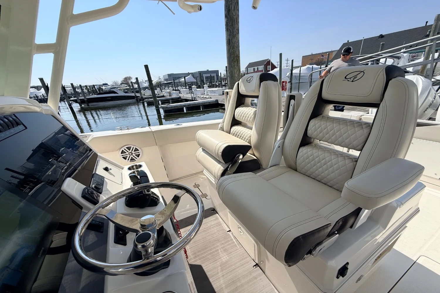 2024 Sailfish 312 CC Image Thumbnail #18