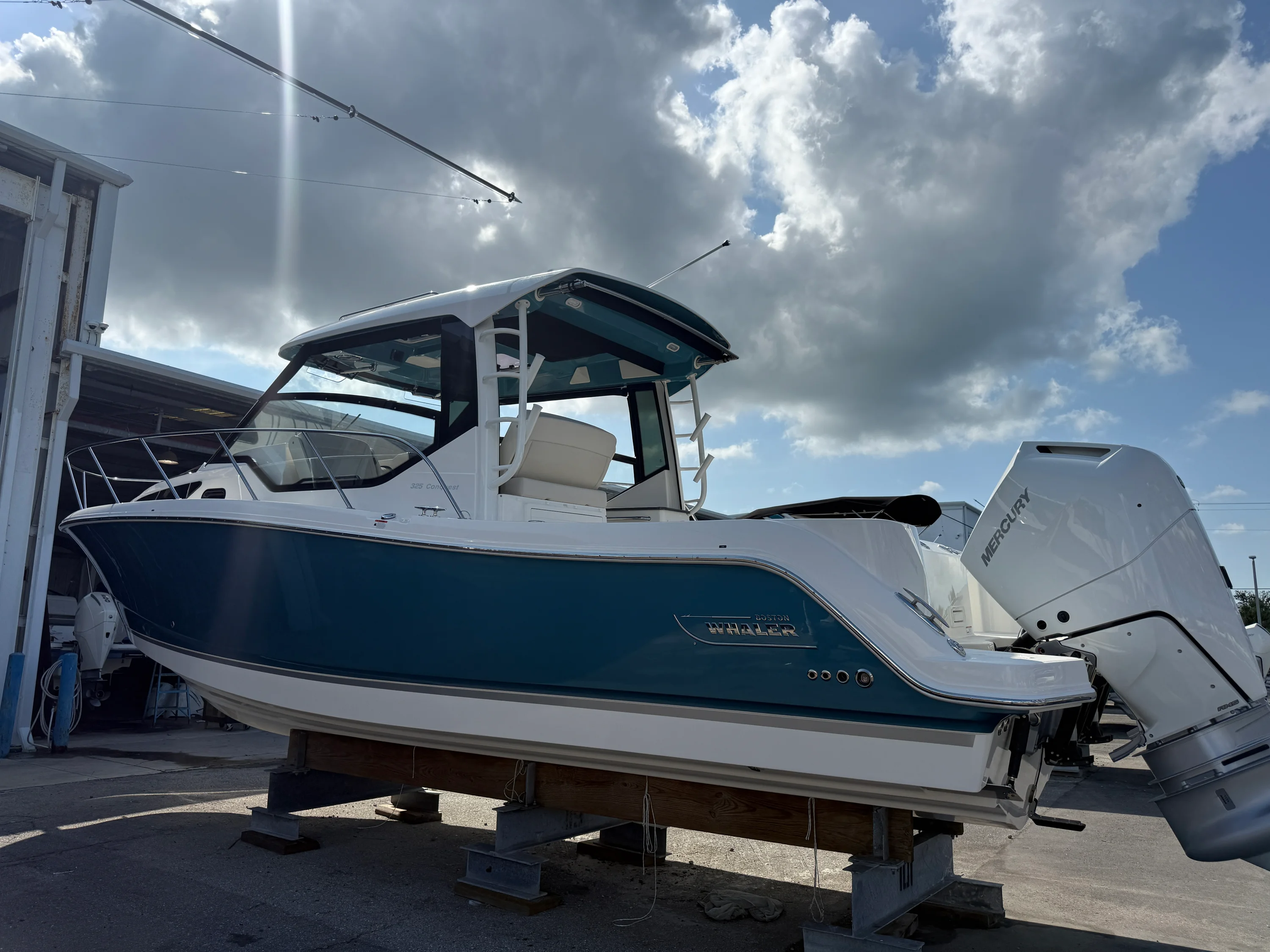 2027 Boston Whaler 325 Conquest Image Thumbnail #4