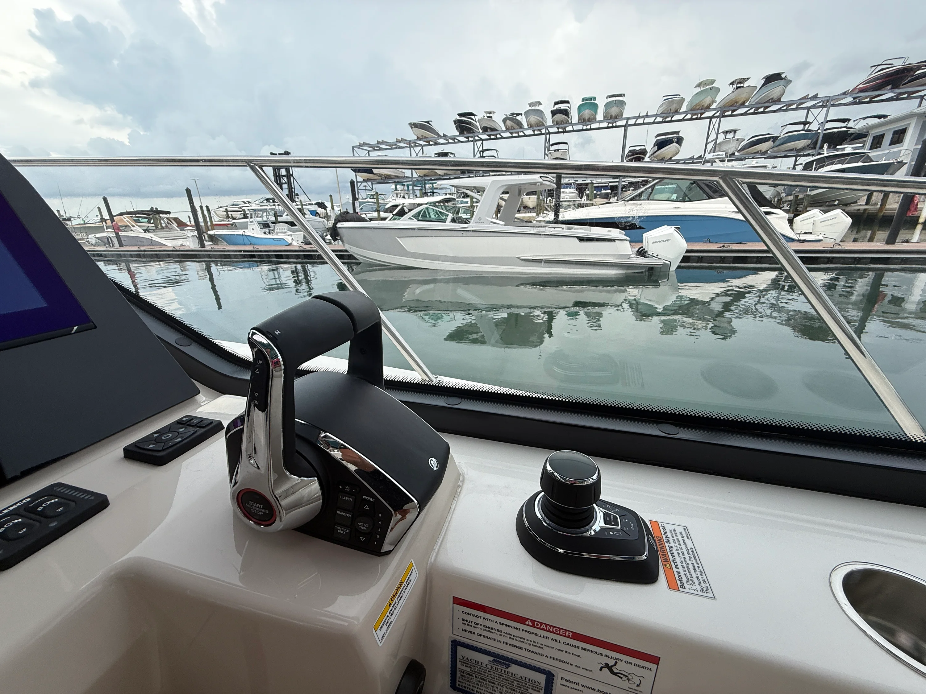 2027 Boston Whaler 325 Conquest Image Thumbnail #16