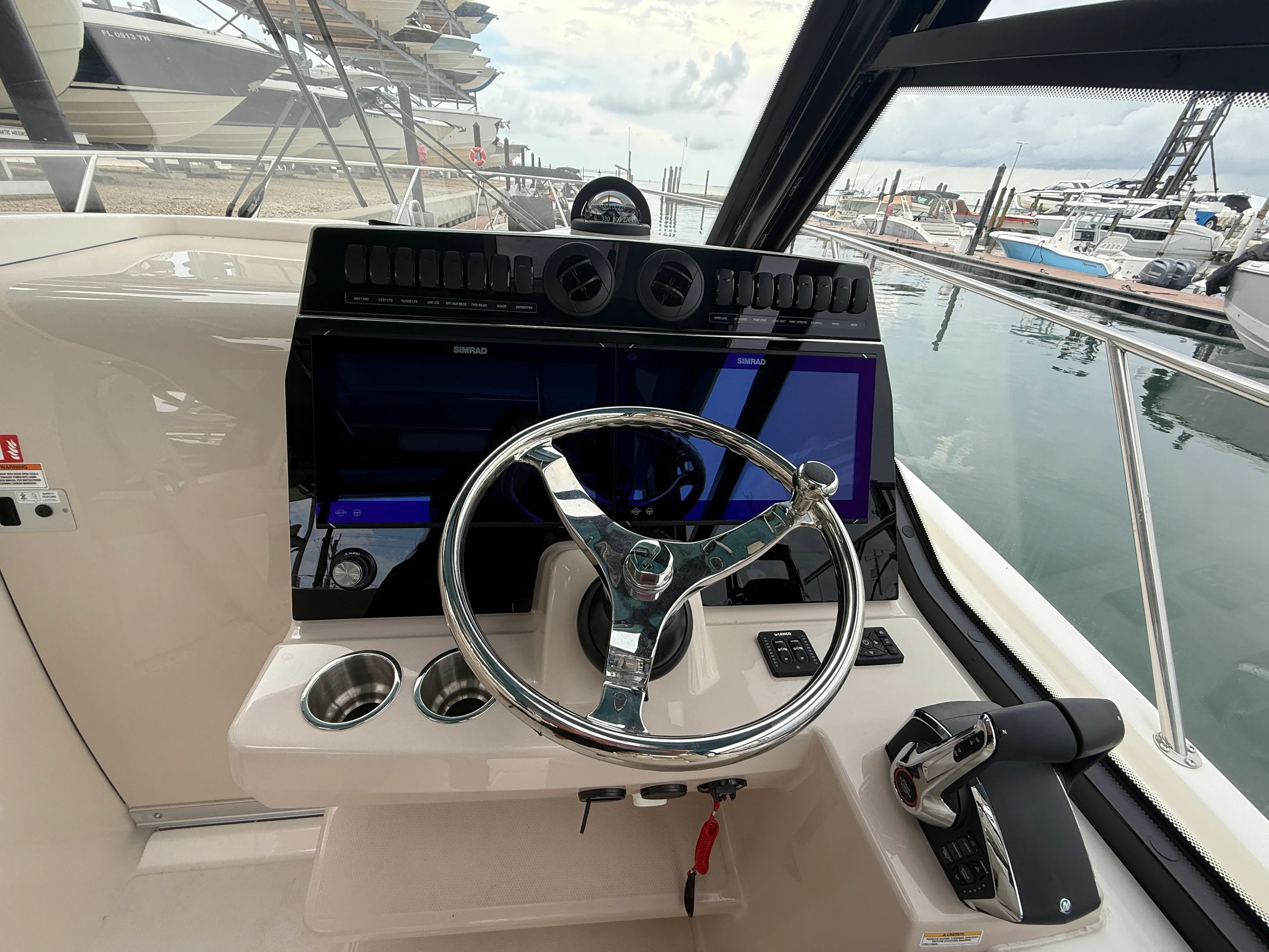 2027 Boston Whaler 325 Conquest Image Thumbnail #15
