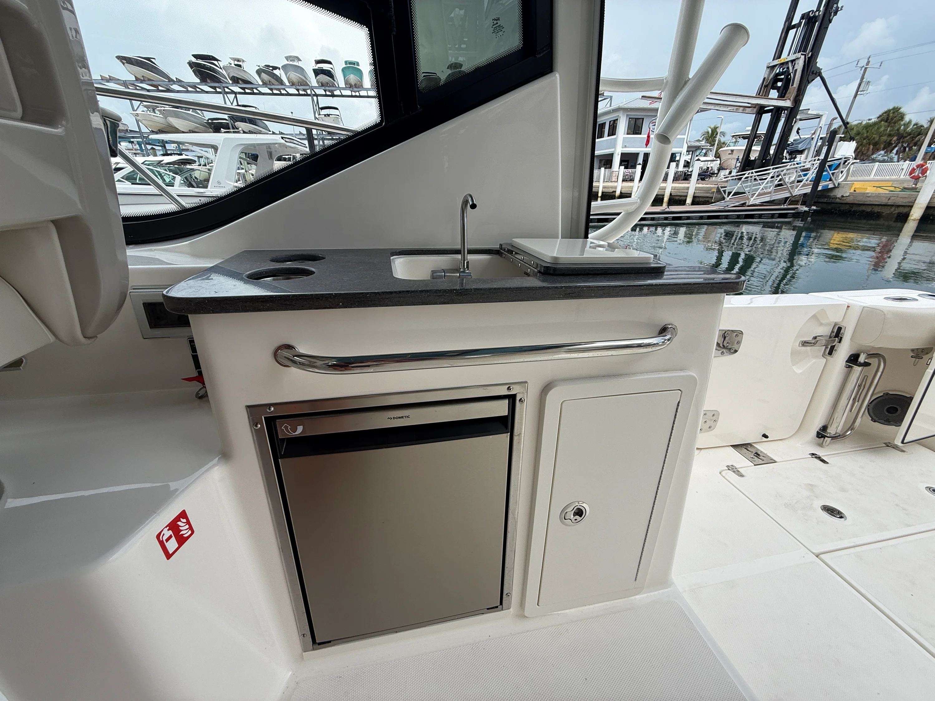 2027 Boston Whaler 325 Conquest Image Thumbnail #24