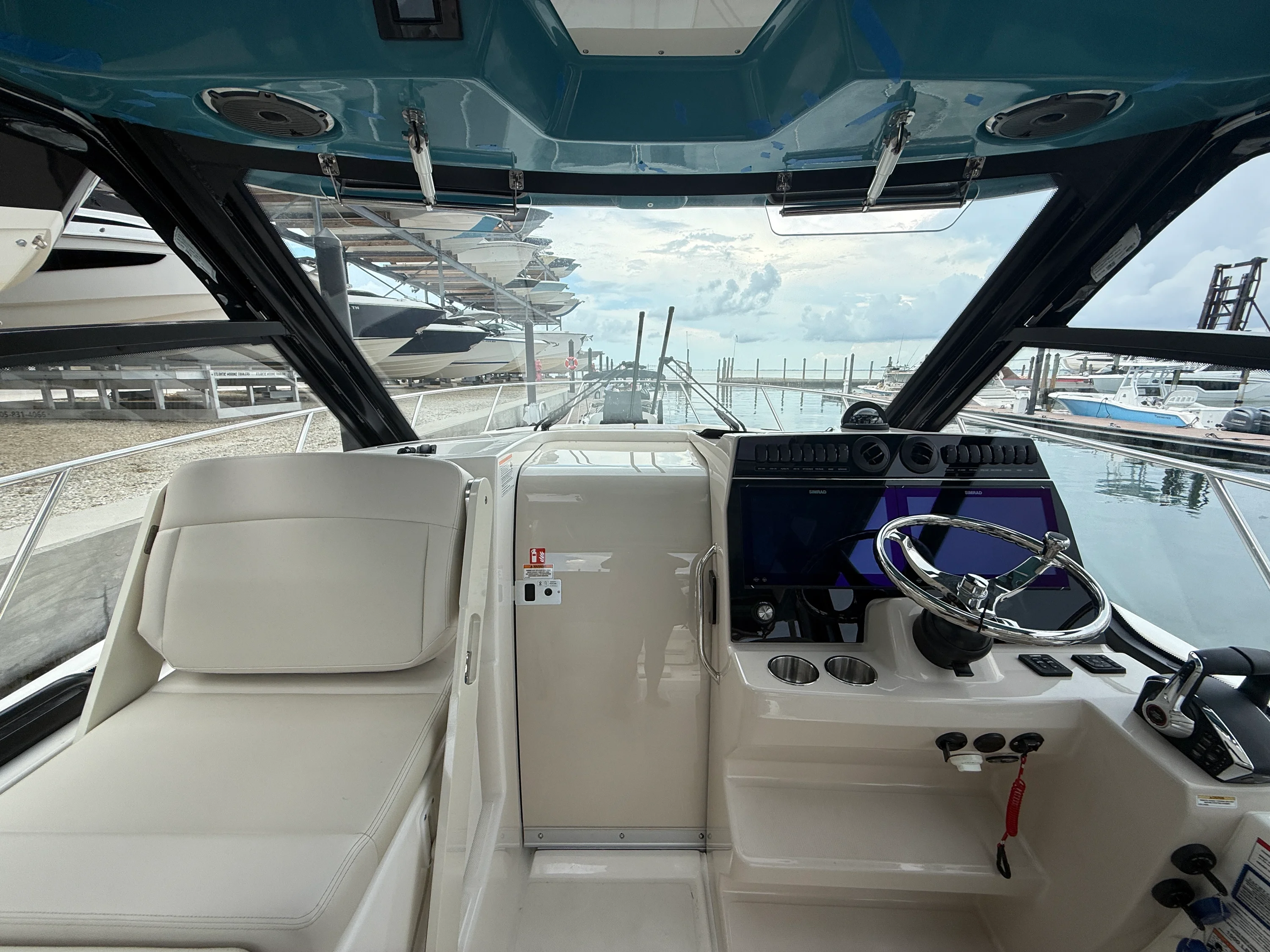 2027 Boston Whaler 325 Conquest Image Thumbnail #13