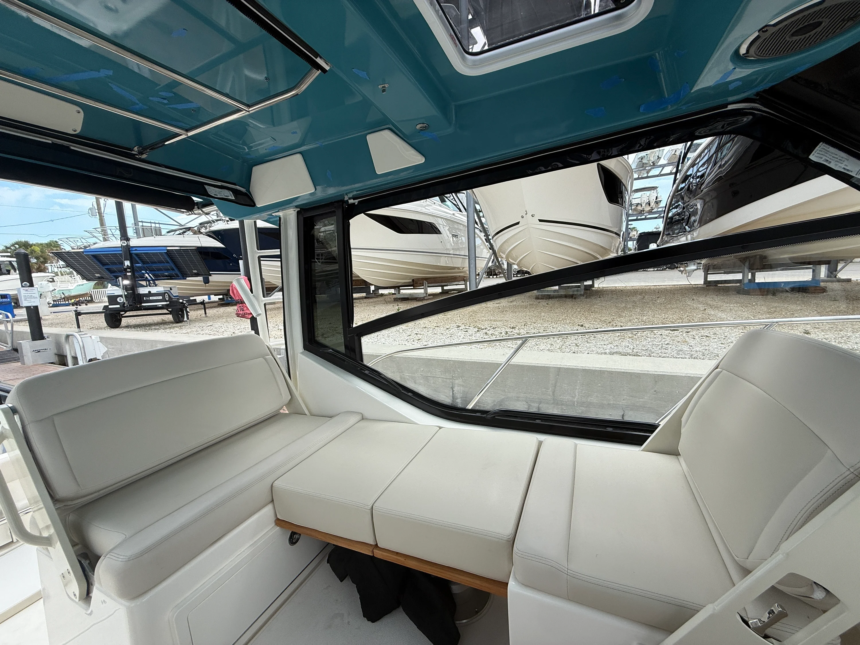 2027 Boston Whaler 325 Conquest Image Thumbnail #18