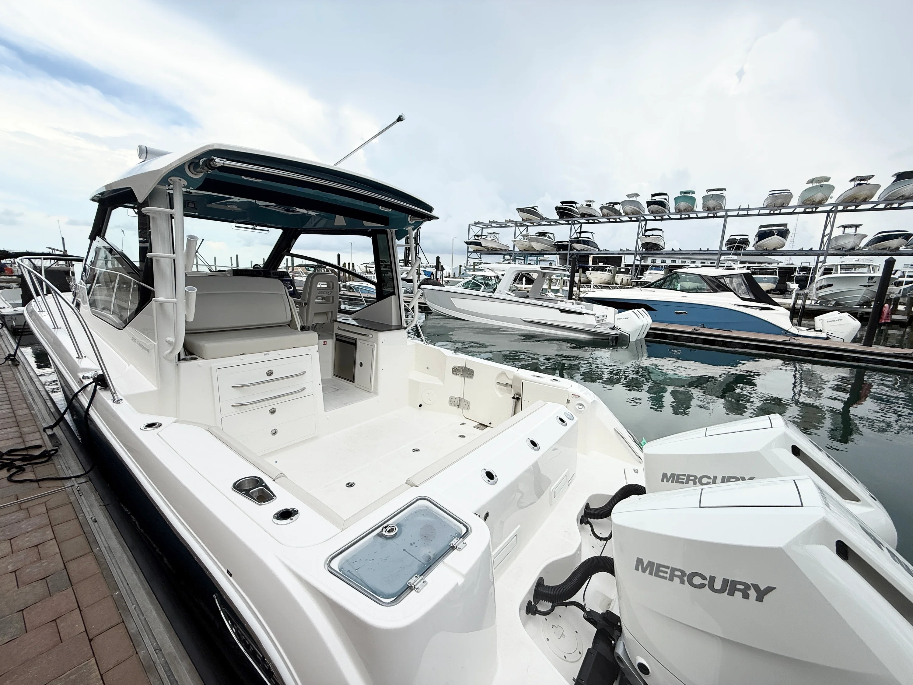 2027 Boston Whaler 325 Conquest Image Thumbnail #39