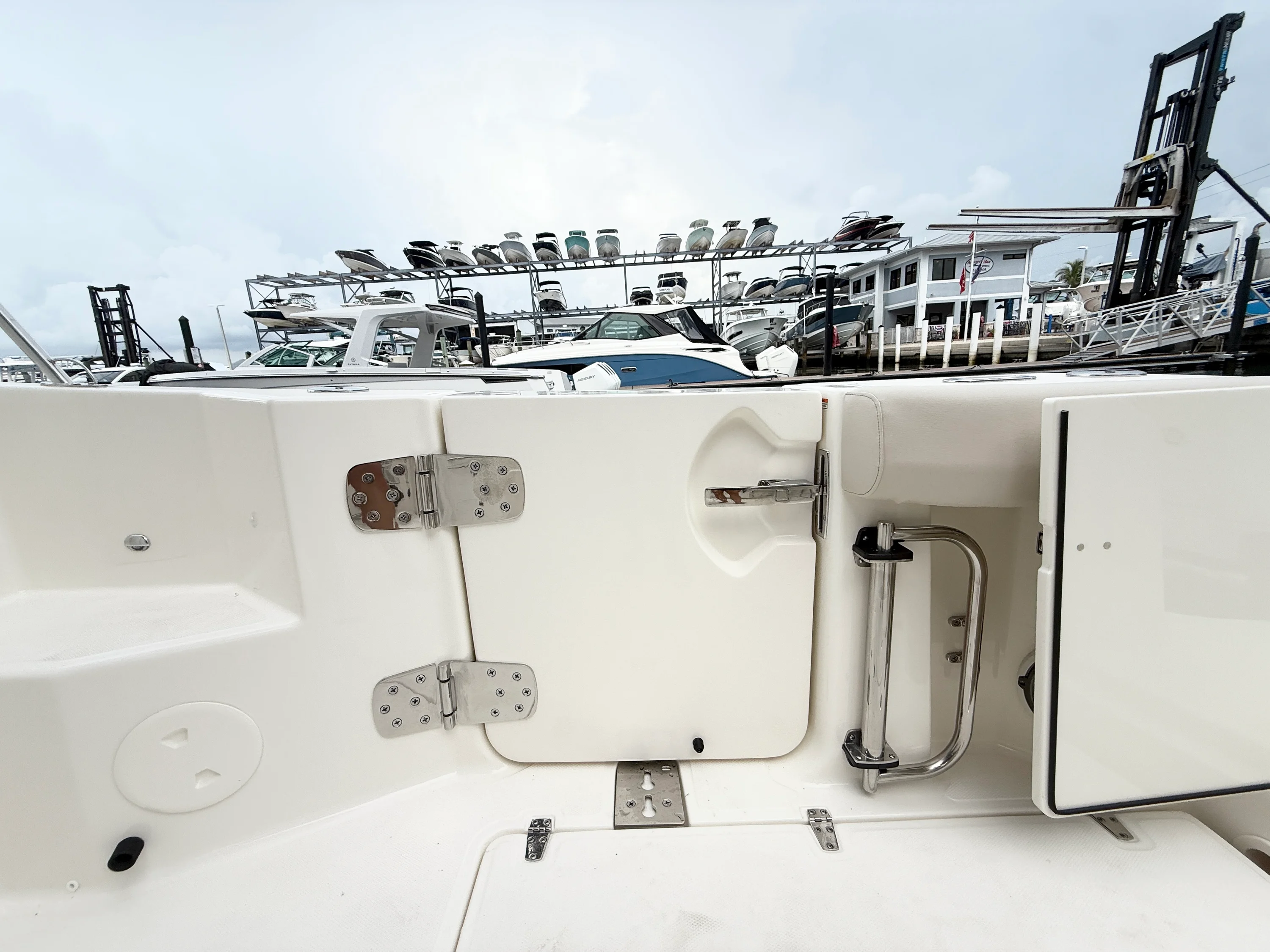 2027 Boston Whaler 325 Conquest Image Thumbnail #35