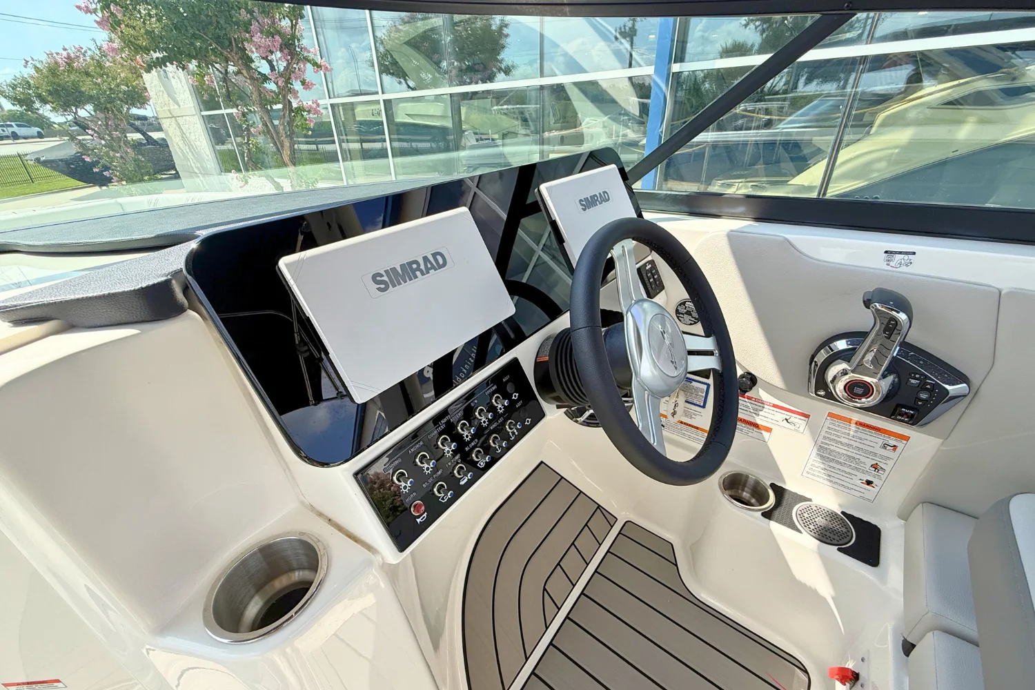2026 Sea Ray SDX 270 Image Thumbnail #19